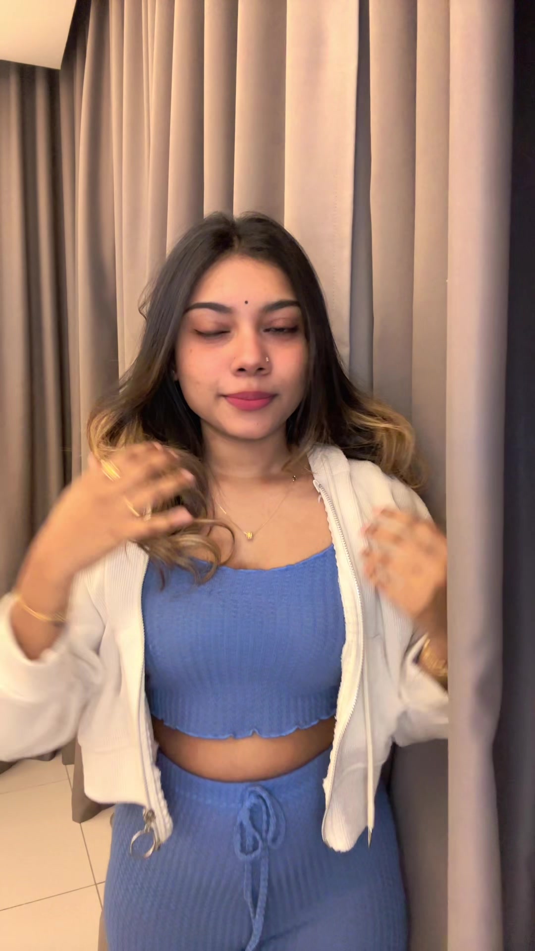 @Aishuu🖤👀