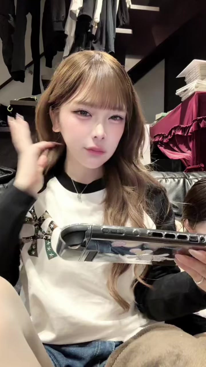 @ゆーこす