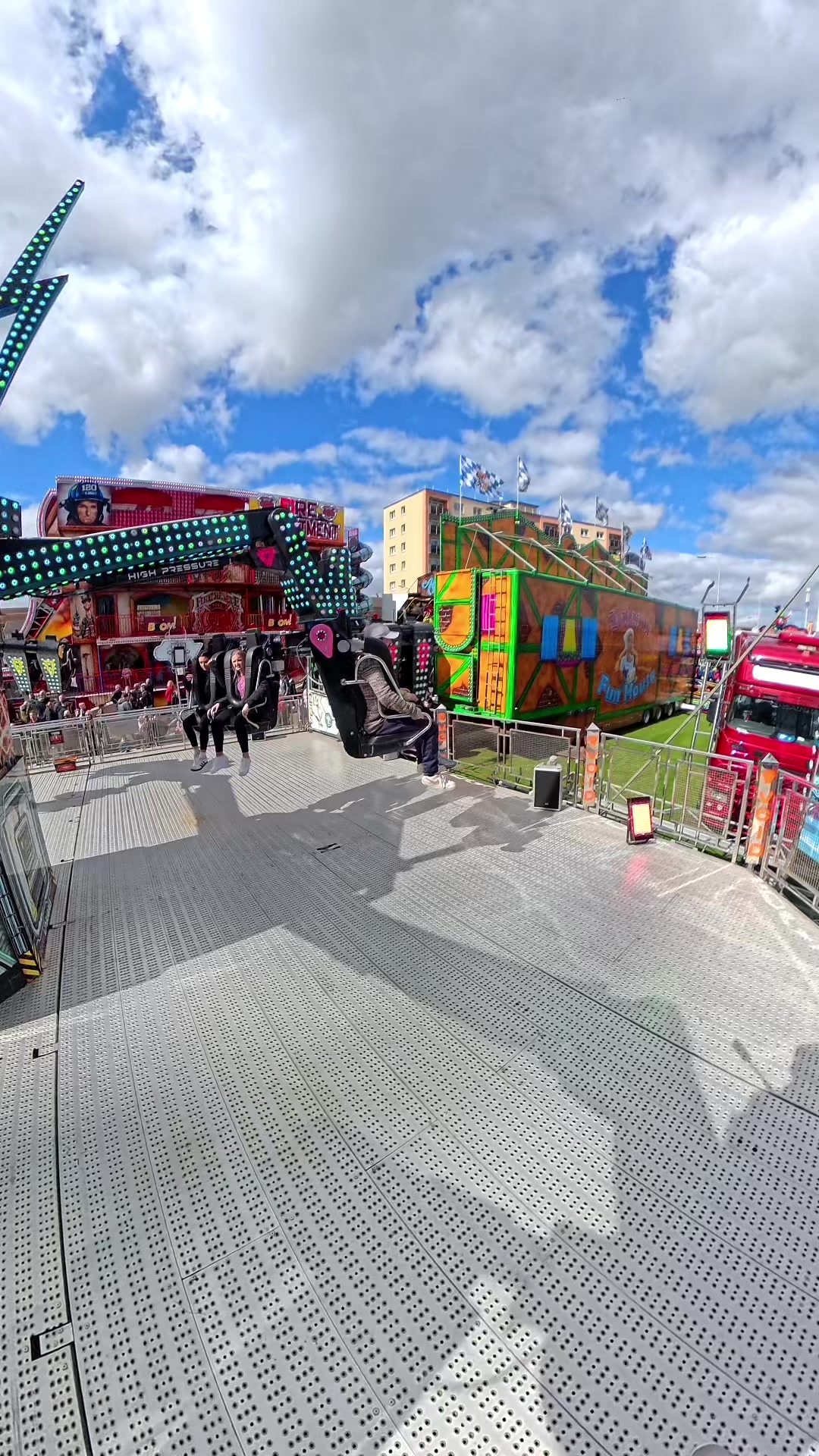 @funfairrides360