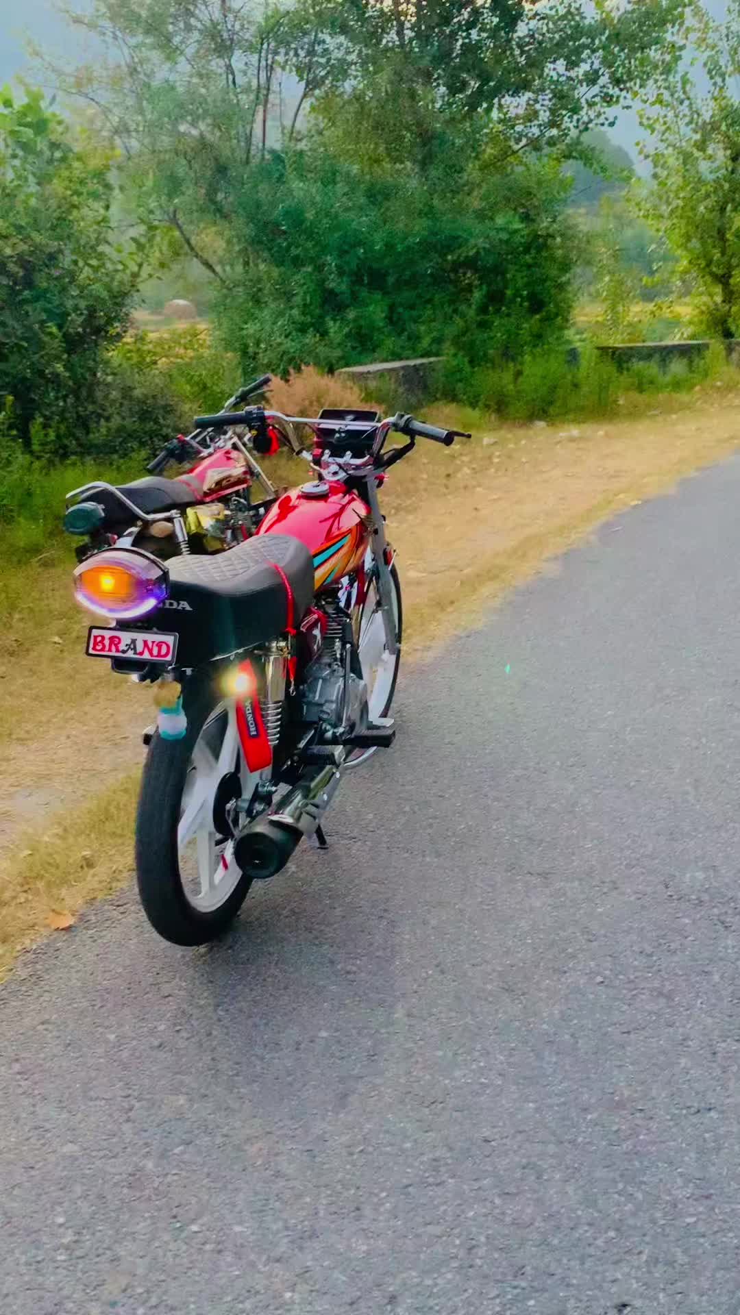 @Ayaz MaSooD YaŕBasĥ✌️