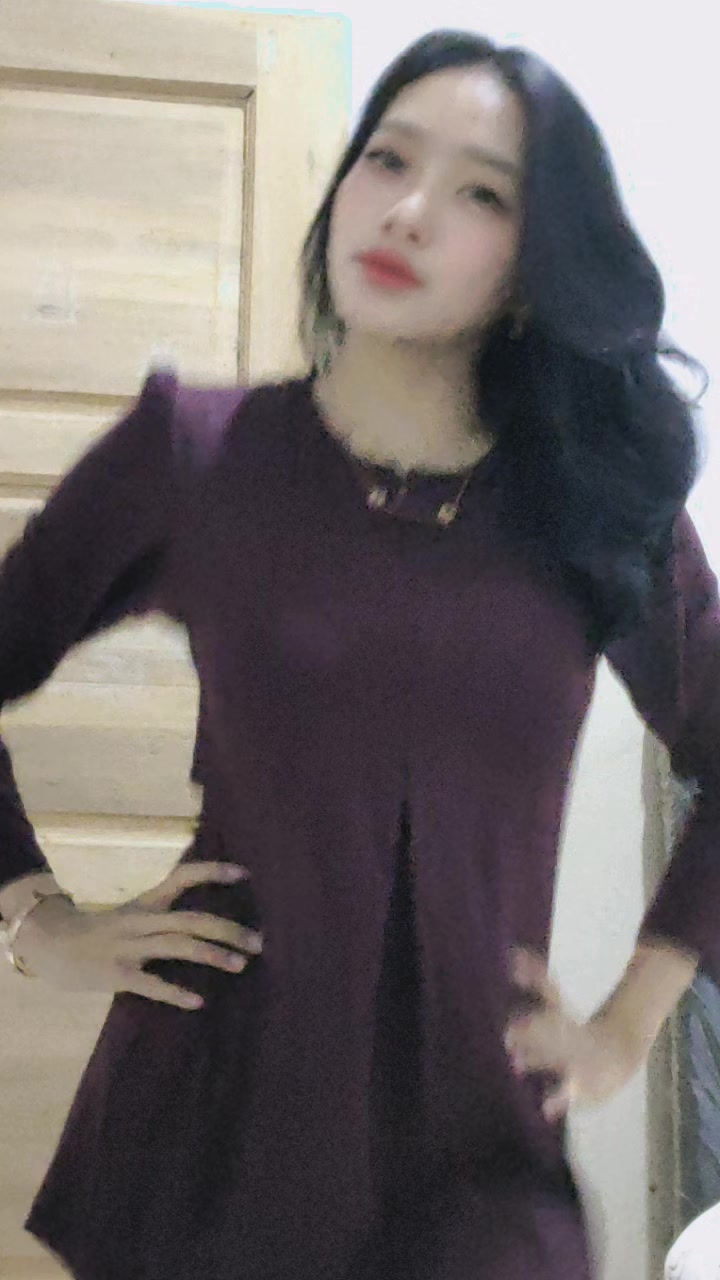 @Monee2