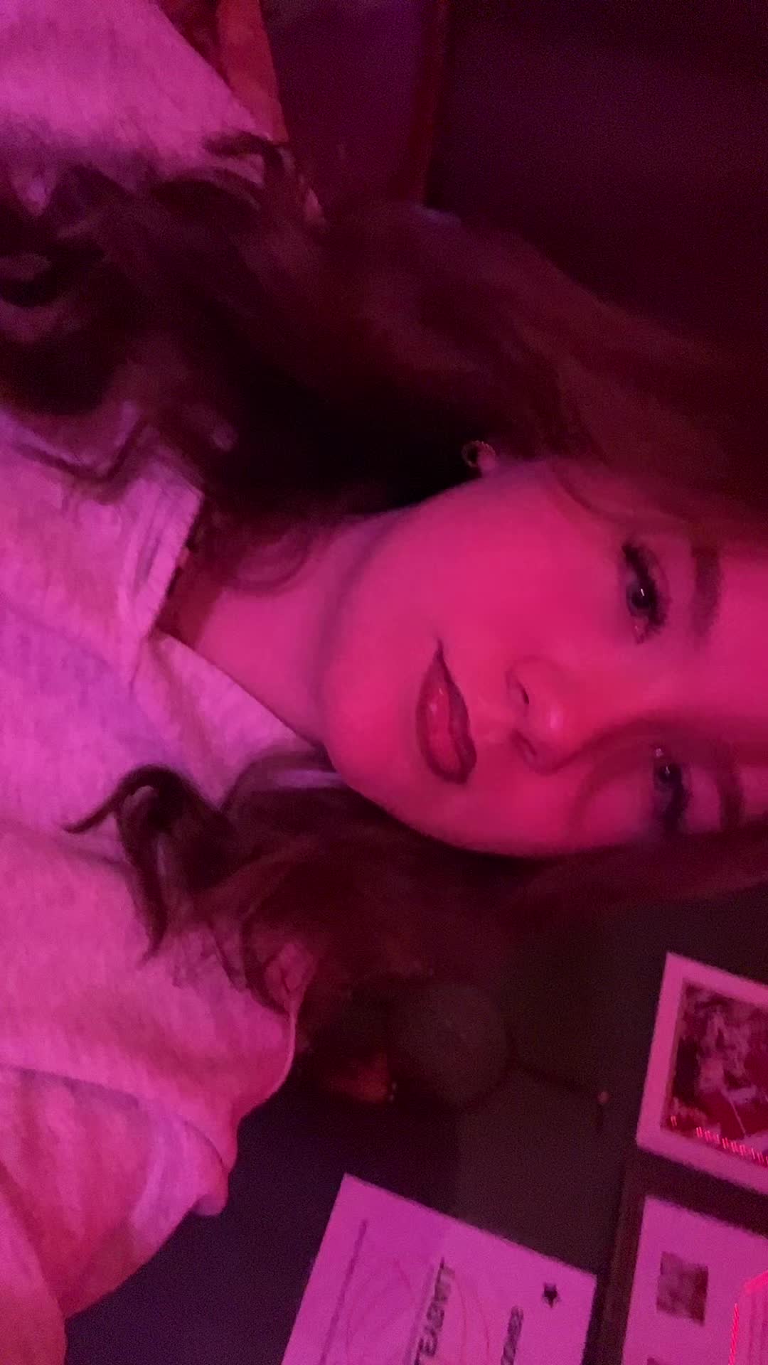 @🌸𝕕𝕖𝕧𝕪𝕟🌸