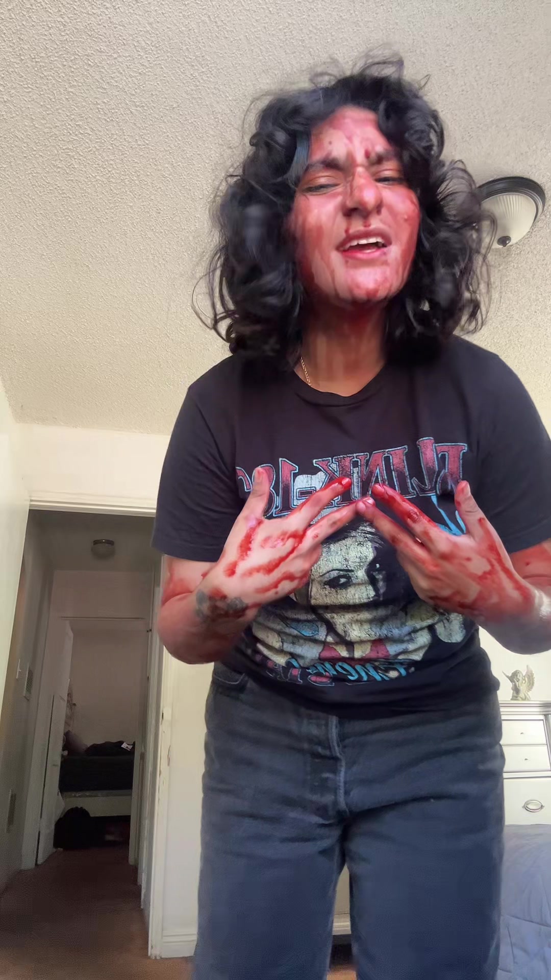 @🧛🏼♀️🧛🏼♀️🧛🏼♀️