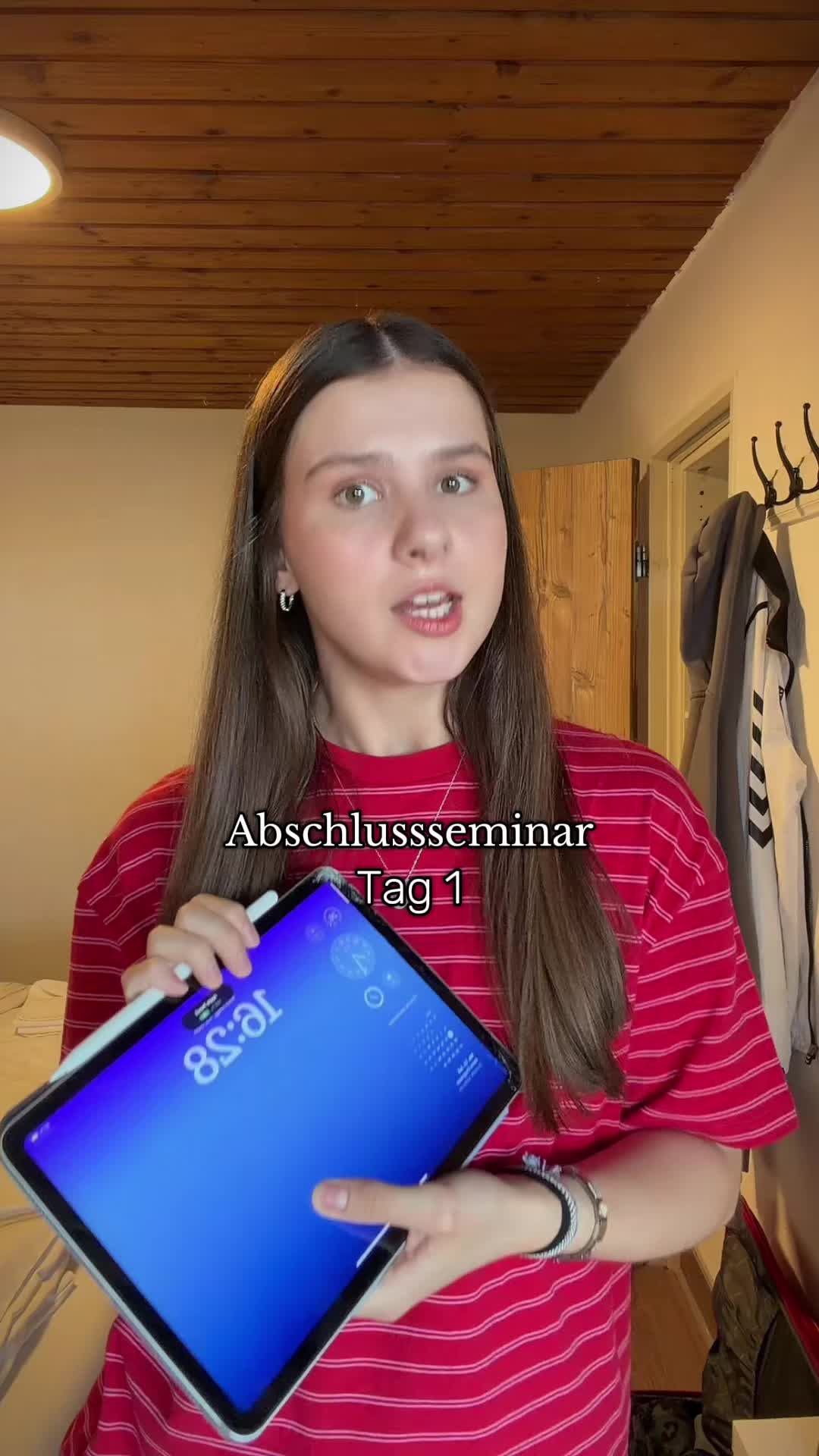 @✨ℍ𝕖𝕝𝕖𝕟𝕒 ℂ𝕝𝕖𝕒𝕣✨