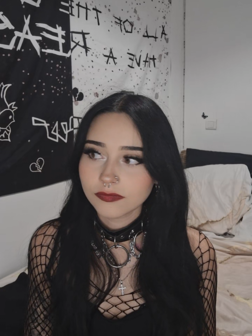 @☽✞𝕷𝖊𝖘𝖑𝒚✞☾