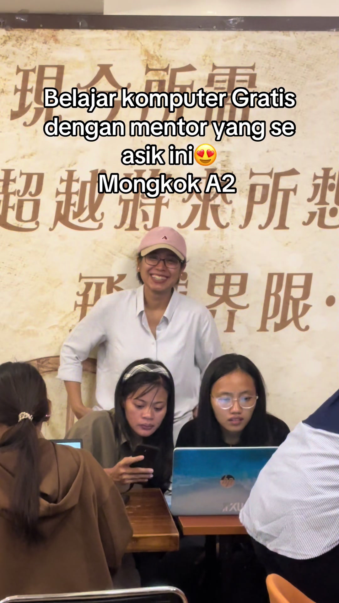 @Kakak & Adek di 🇭🇰