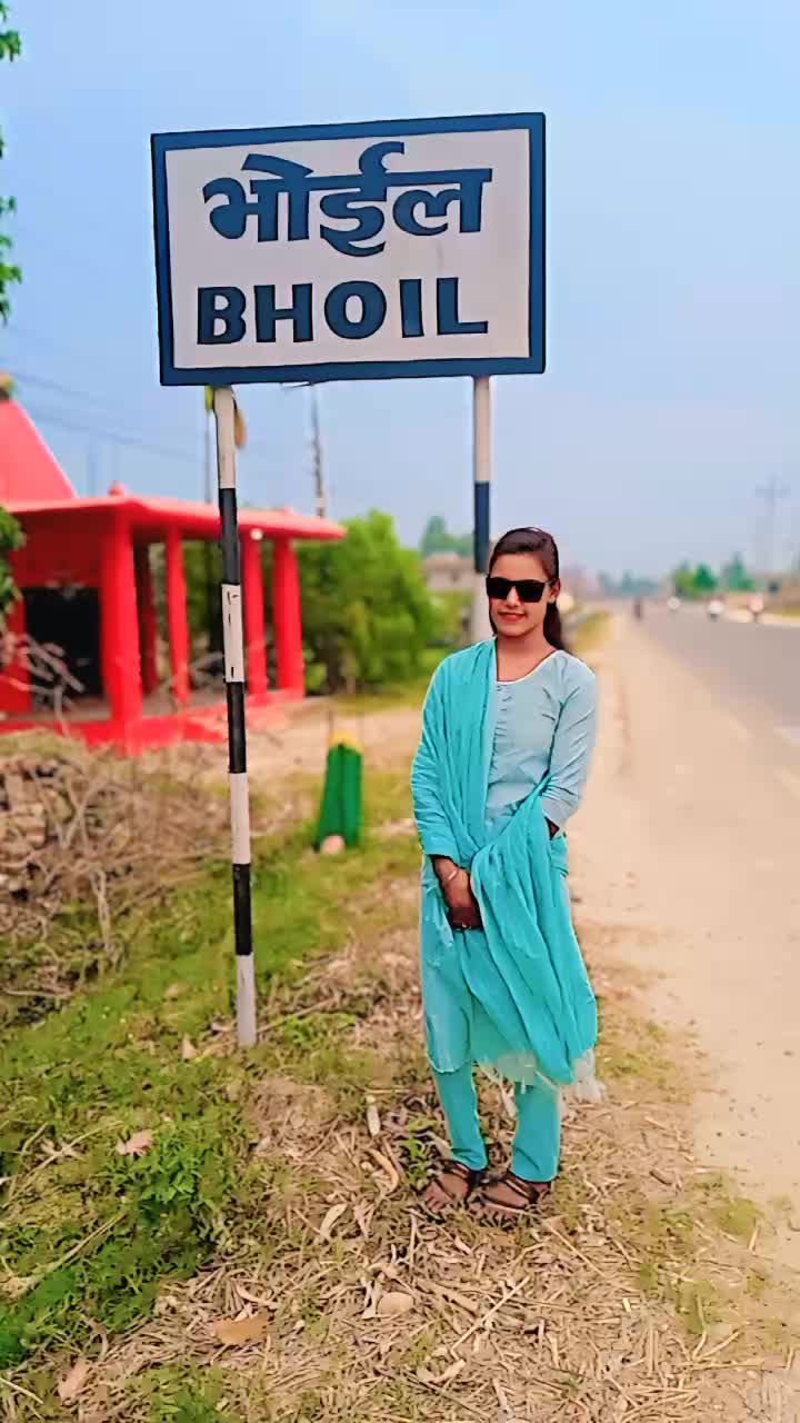 @😱it's_me_🫰Yadav 👑 Queen 👑