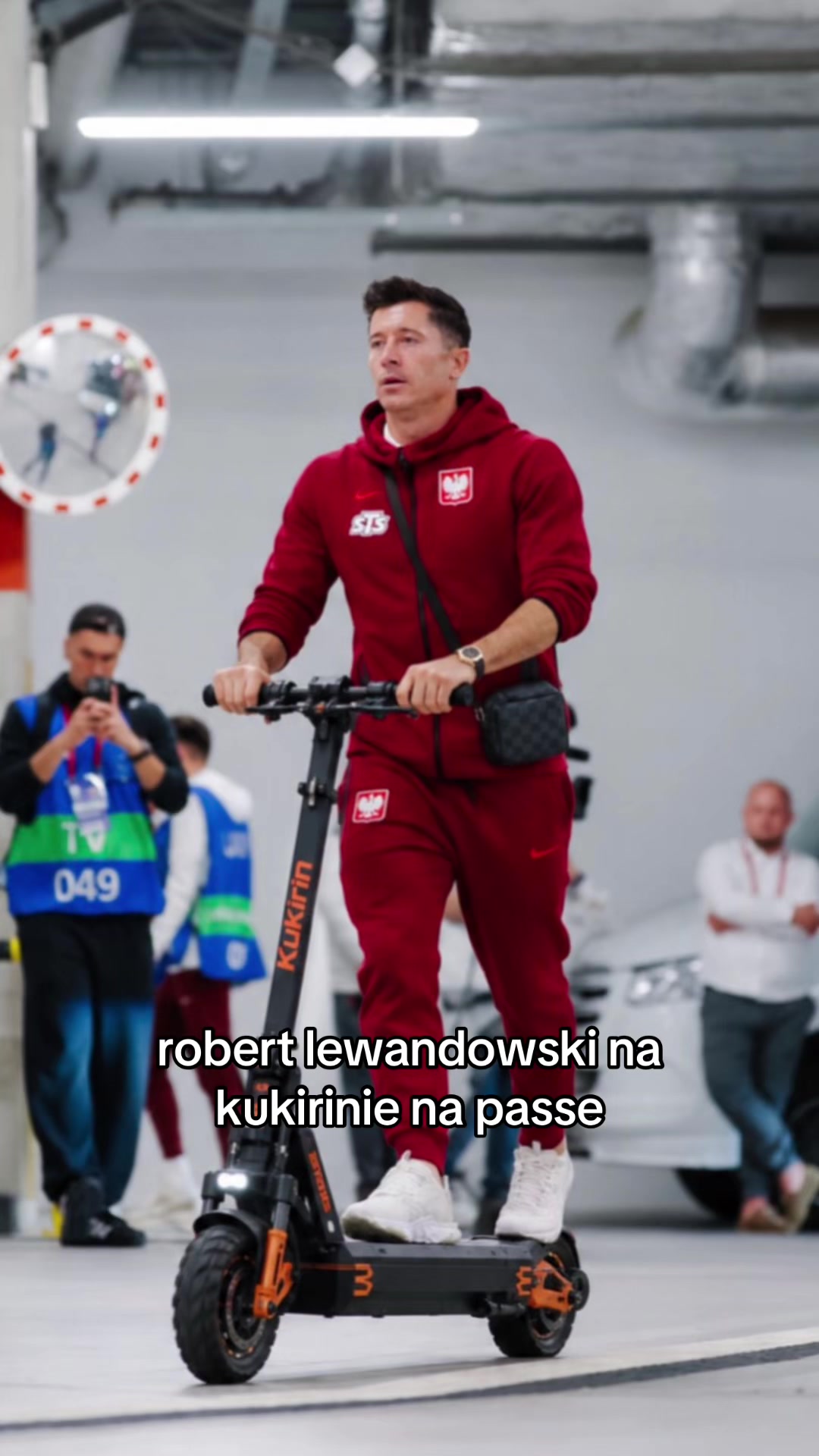 @eloelo