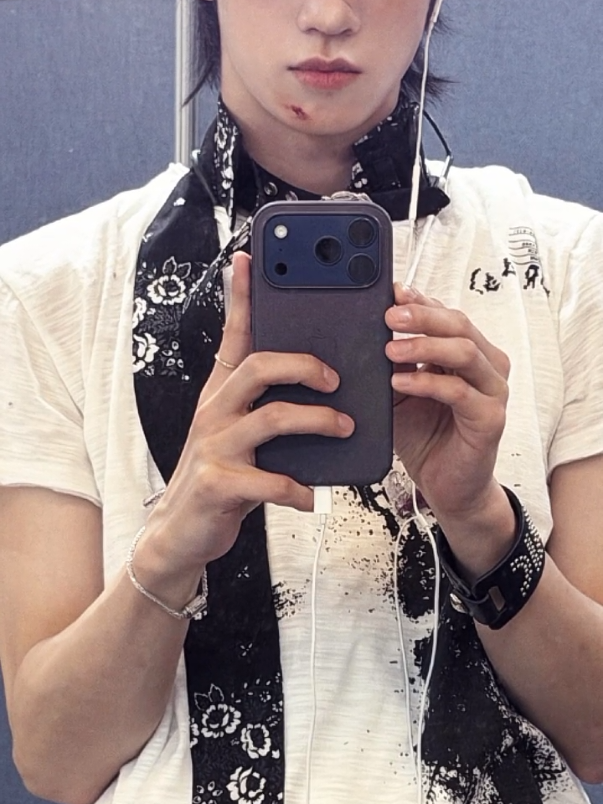 @𝒹ℴ𝒽ℴℴ𝓃𝒾ℯ
