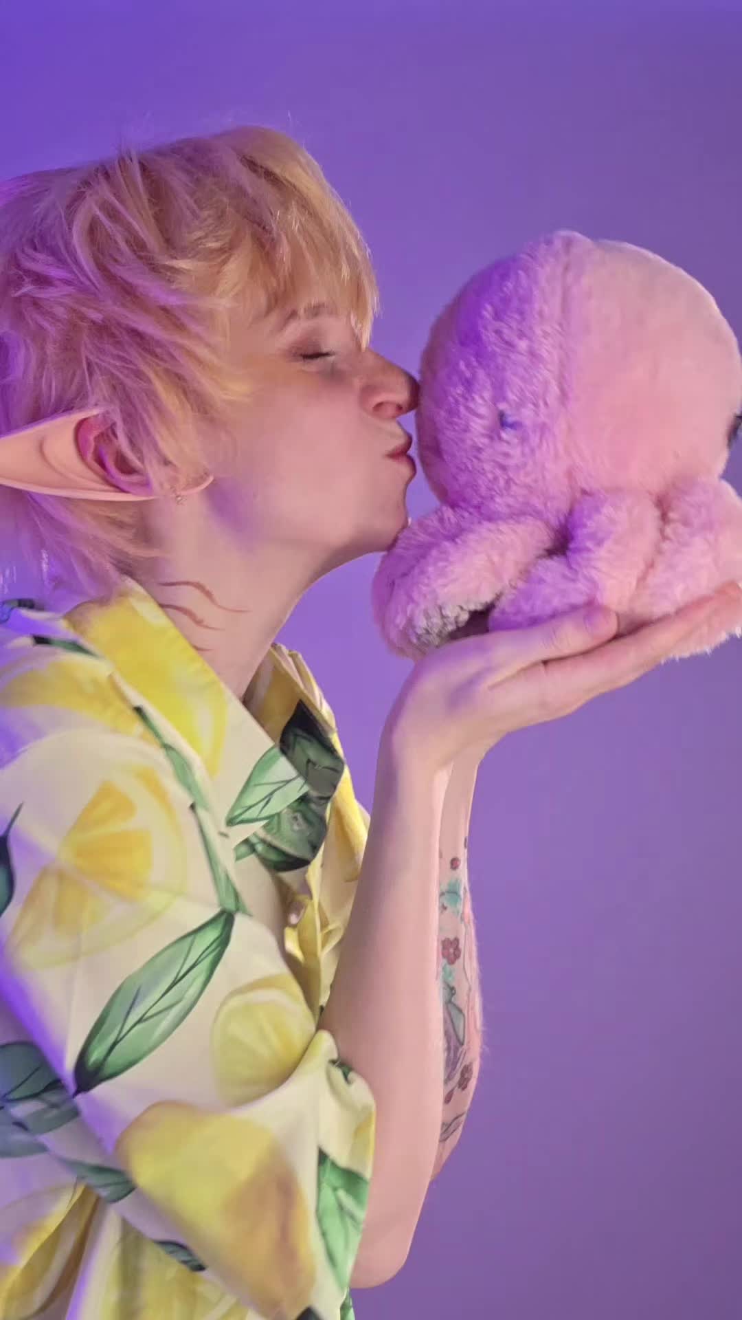@RoseMagpie