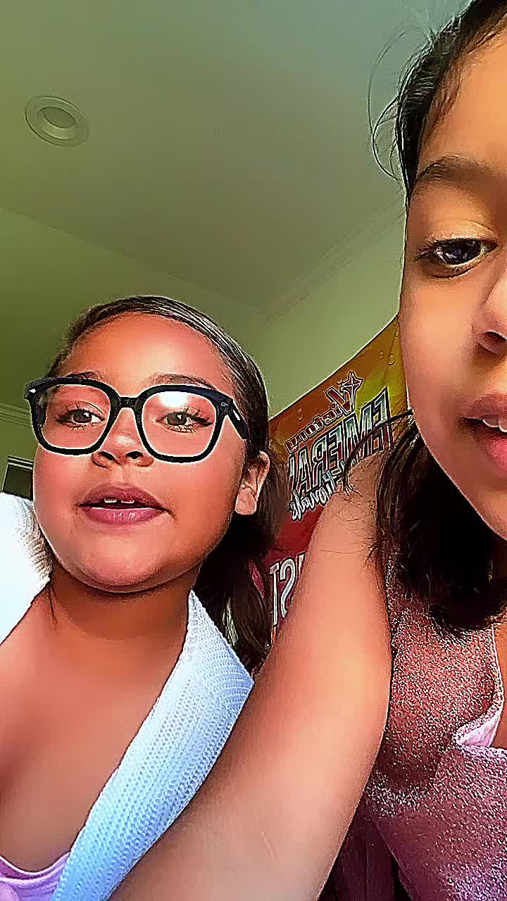 @Izabella Alas