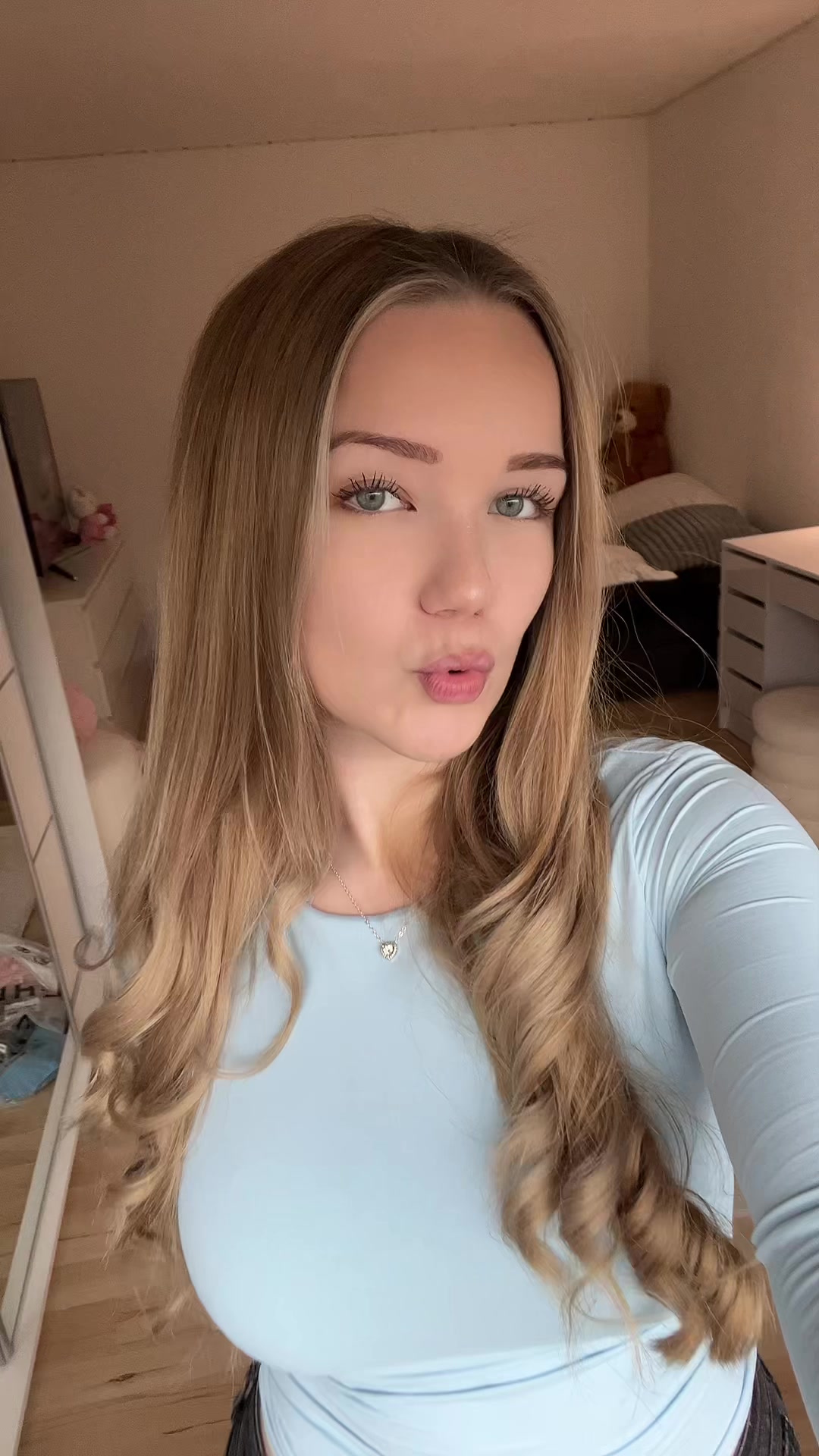 @𝐩𝐚𝐮𝐥𝐢𝐧𝐚