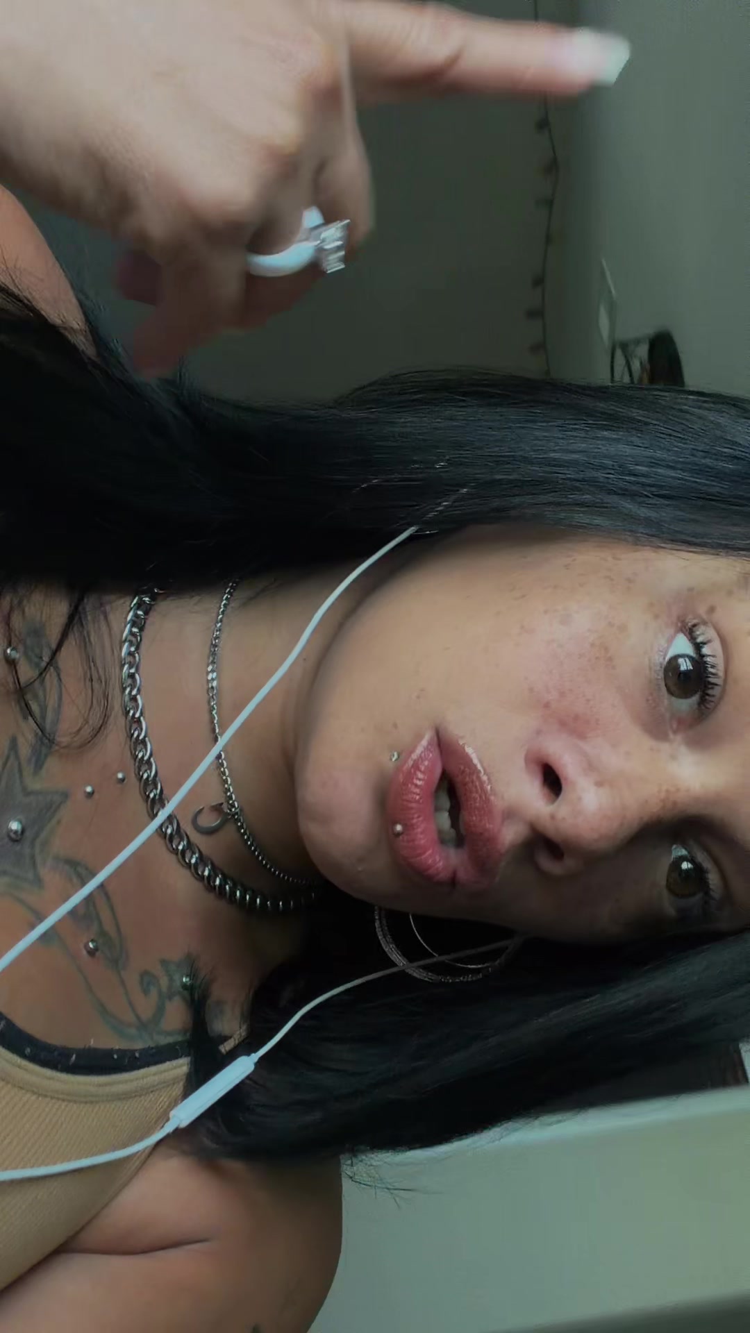 @Cardi 👑