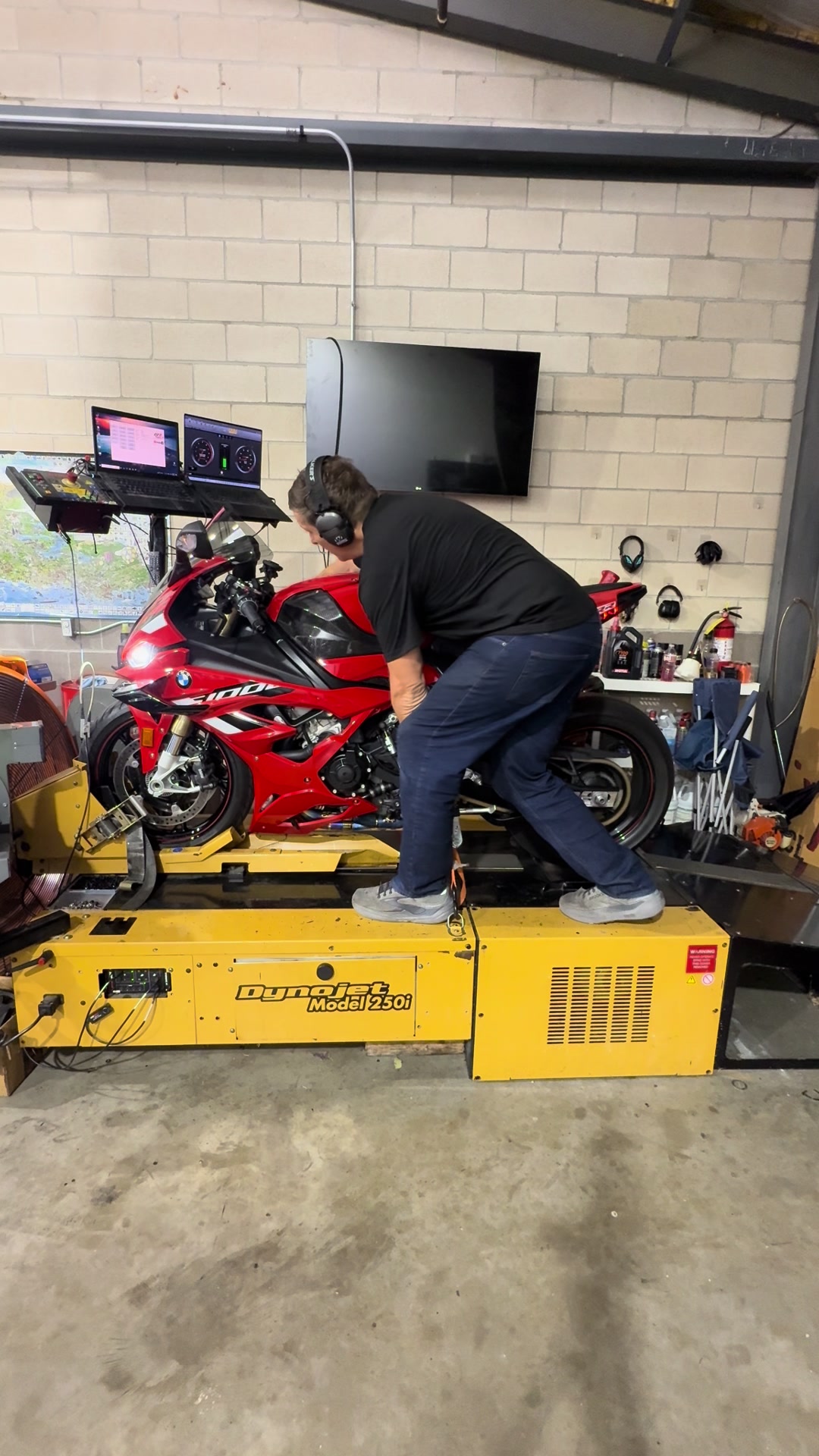 @MotoBros