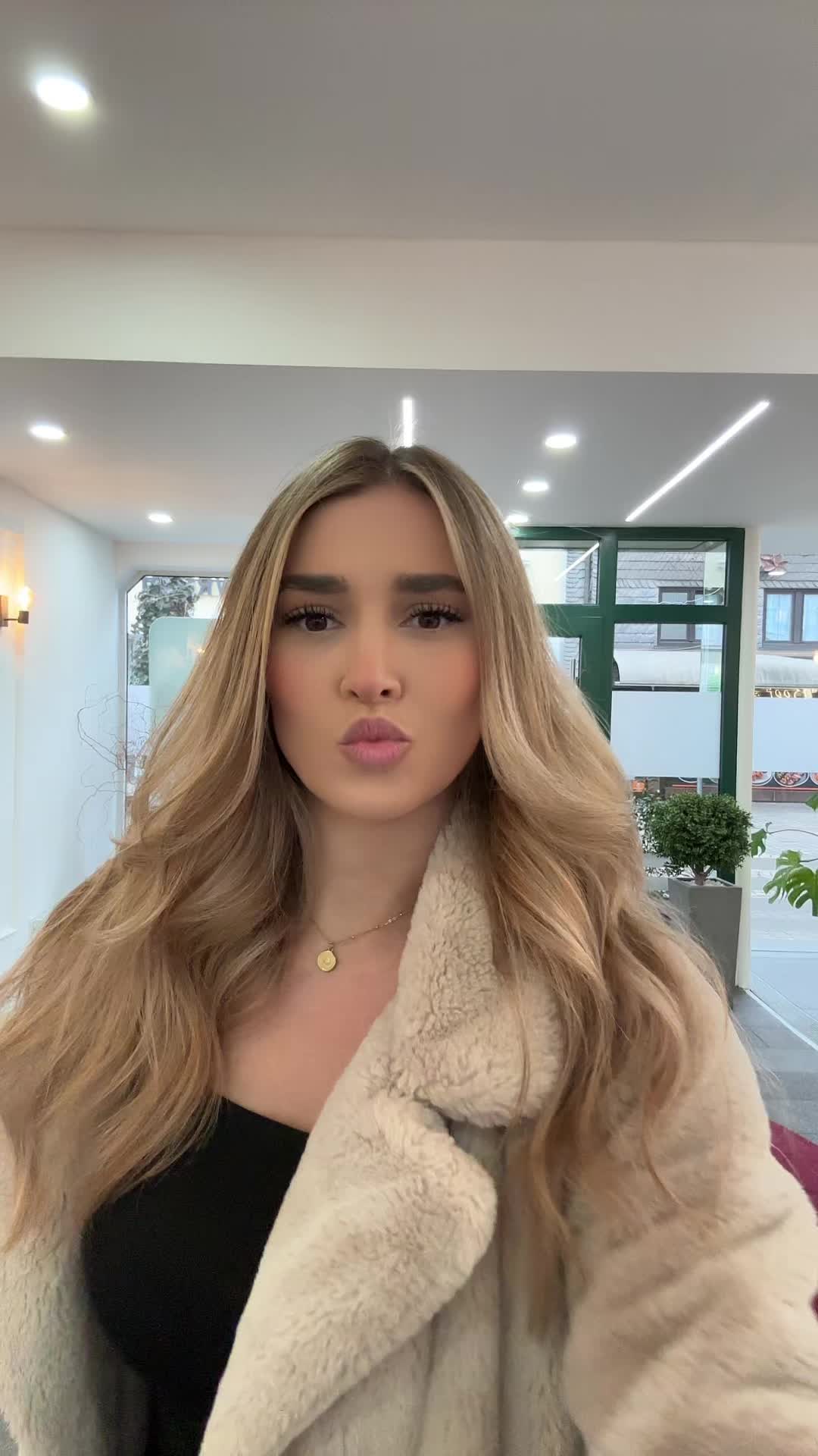 @𝔅𝔲𝔮𝔢