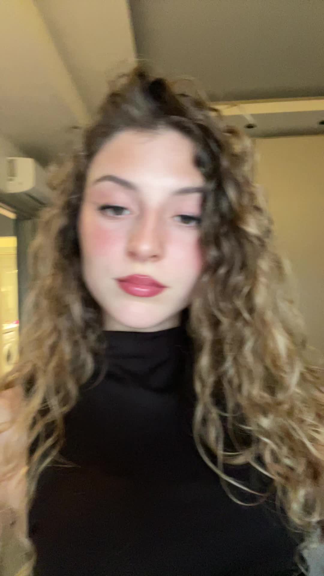 @Lara