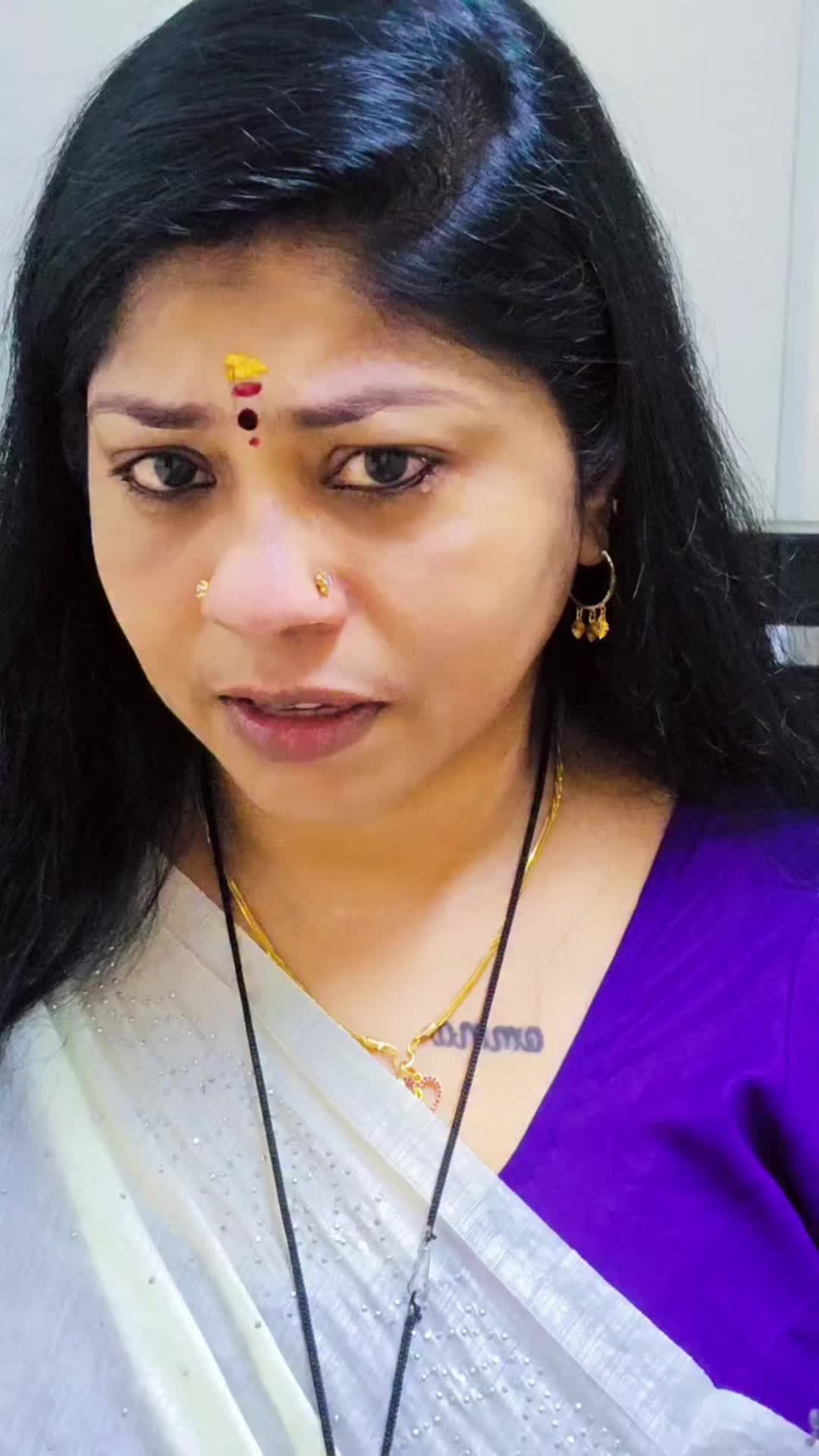@മൂക്കുത്തിപെണ്ണ്❤️