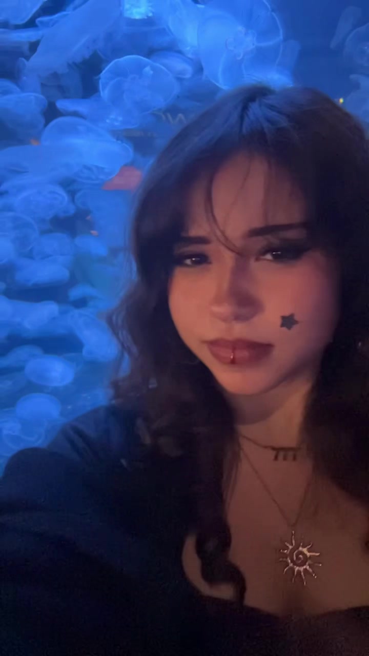 @⚜️