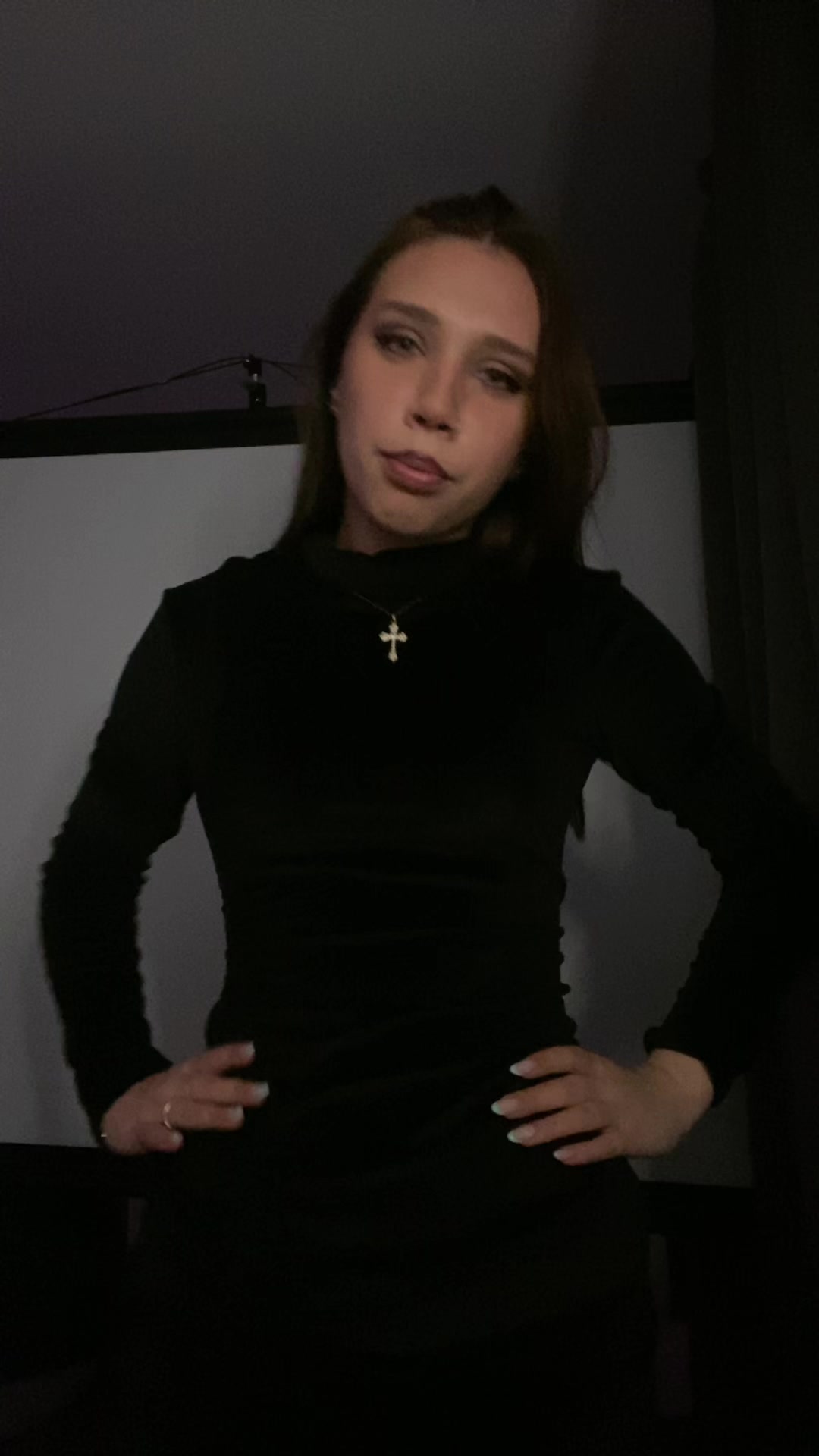 @annushka