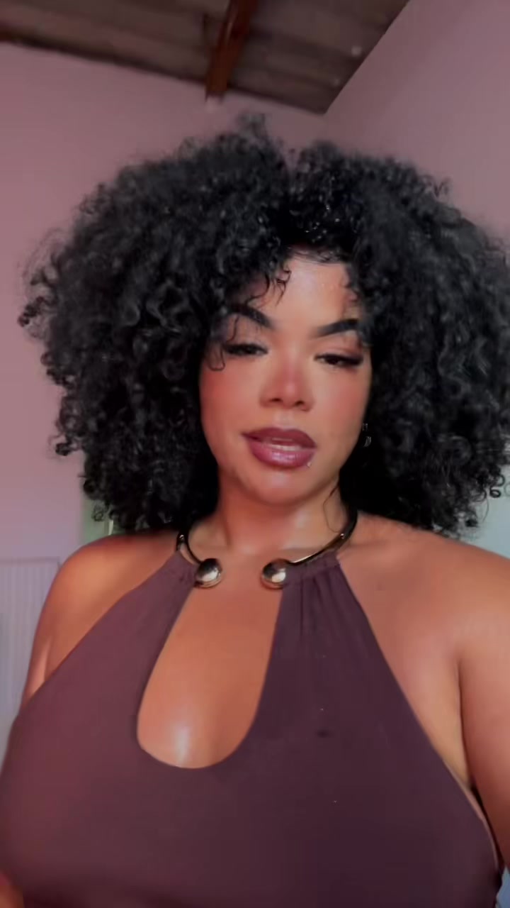 @talitachagasofc