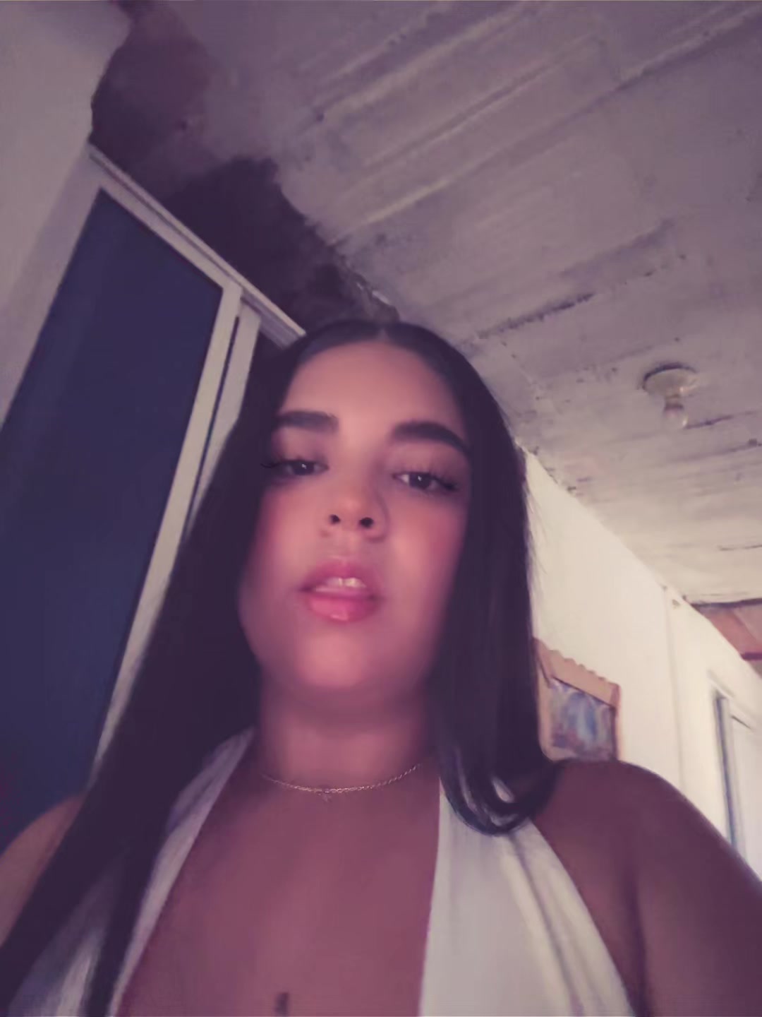@222🚶🏼&zwj;♀️
