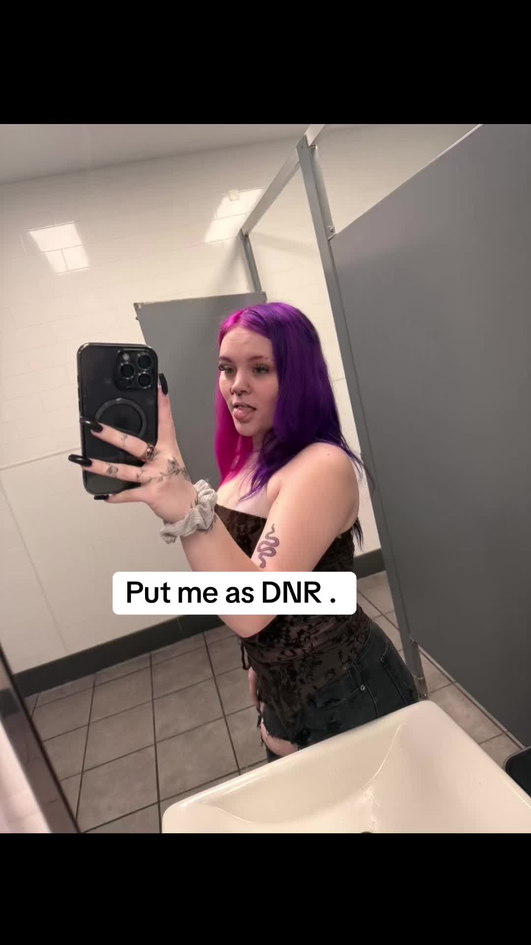 @Halley.👾👾