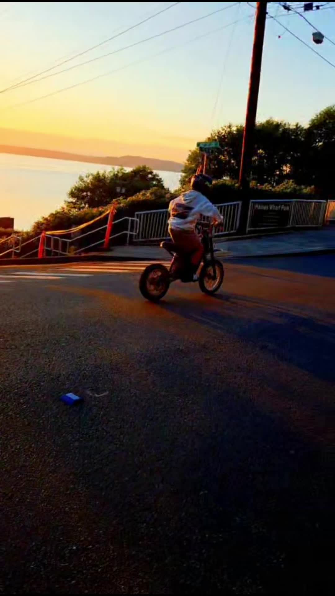@178.𝒻𝑒𝓇𝓇𝒾𝓈