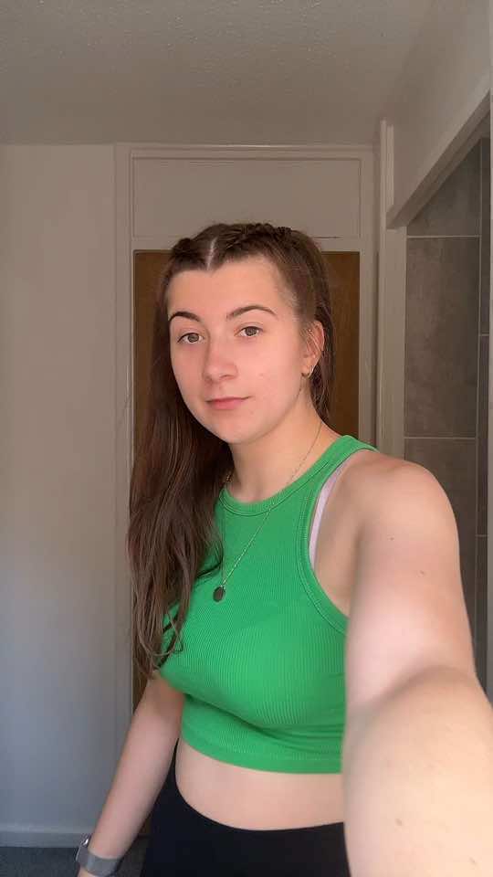 @izzyandtwo