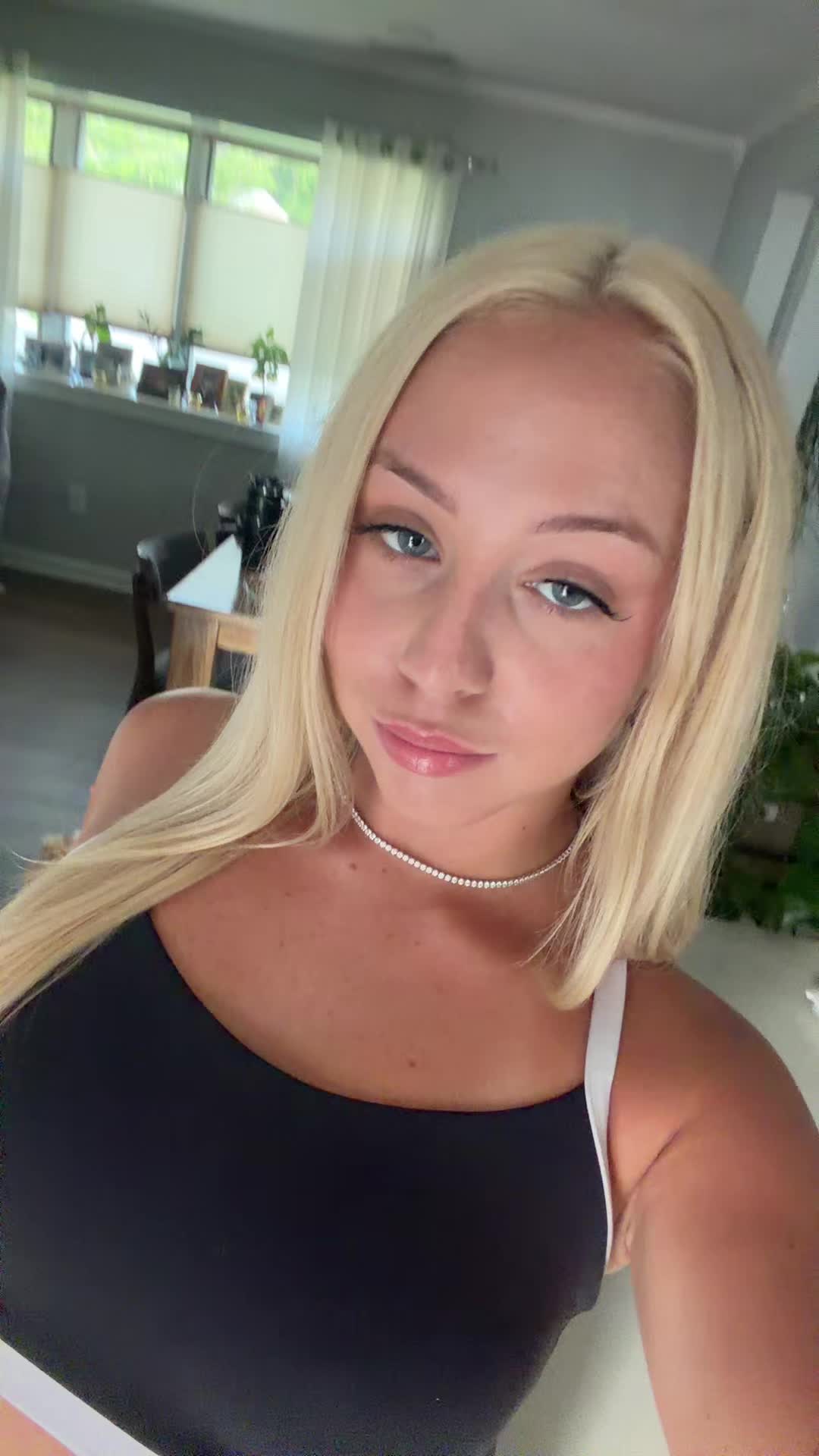 @Liv ๐