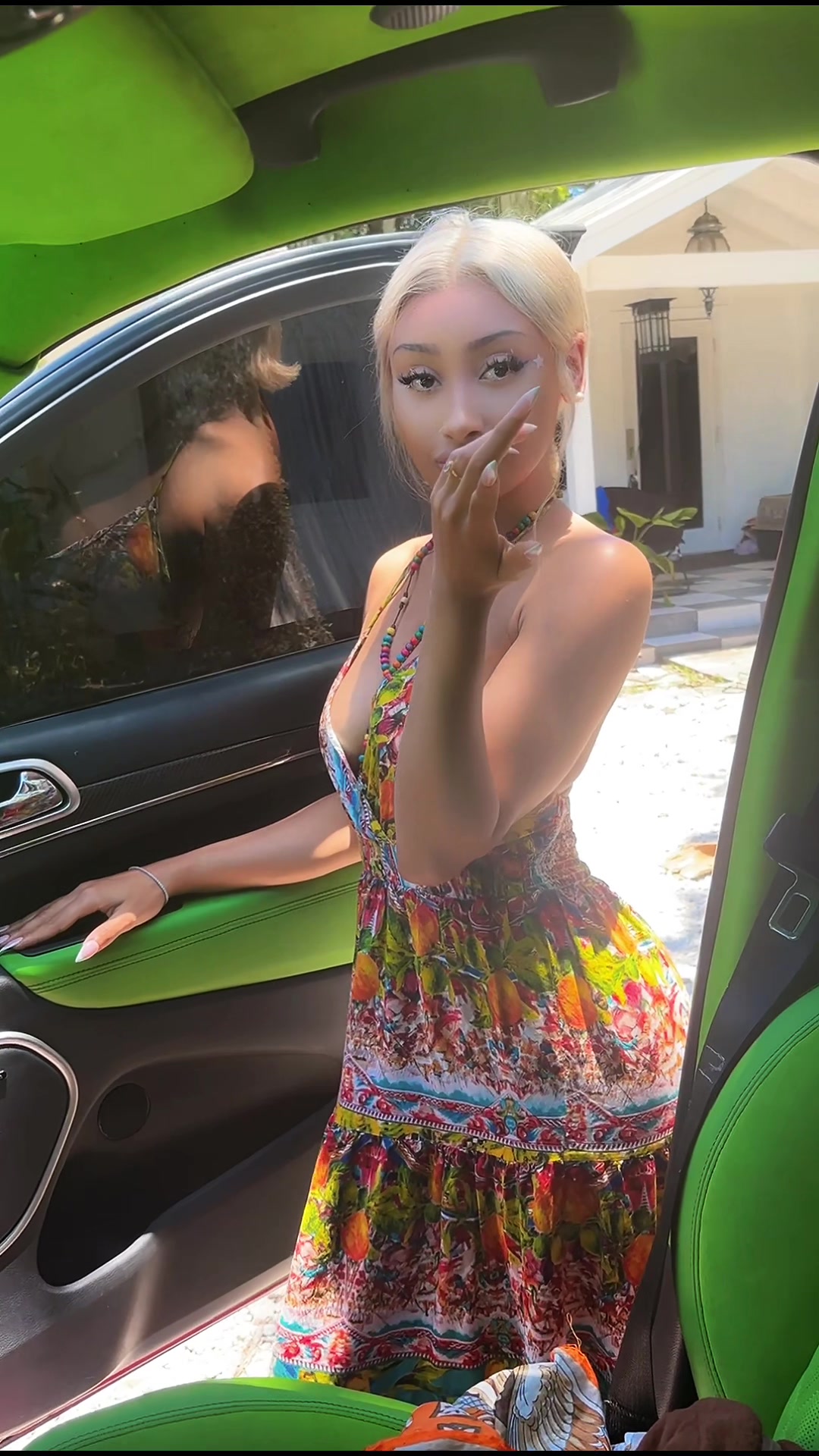 @mora million