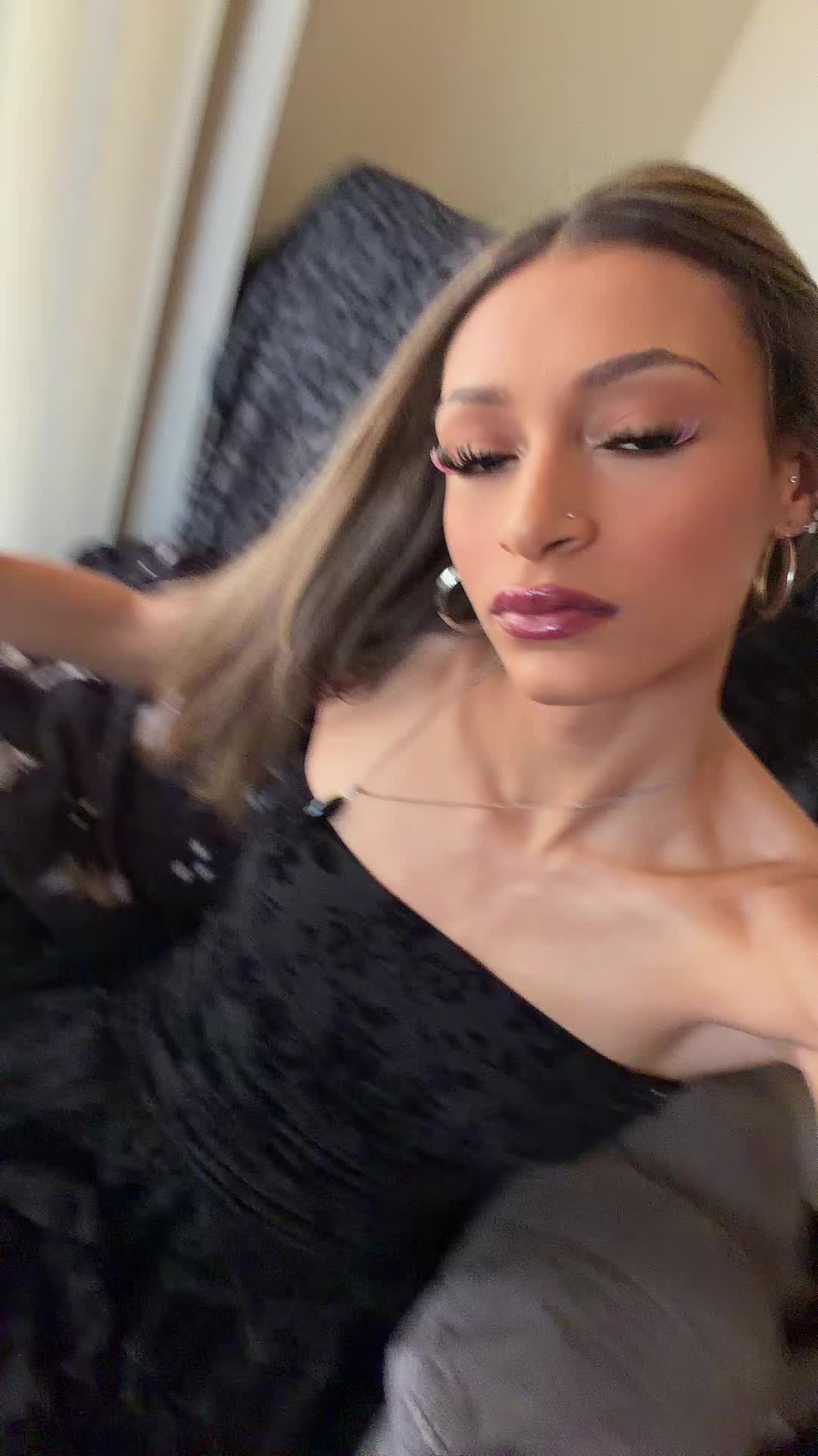 @carleeebaee