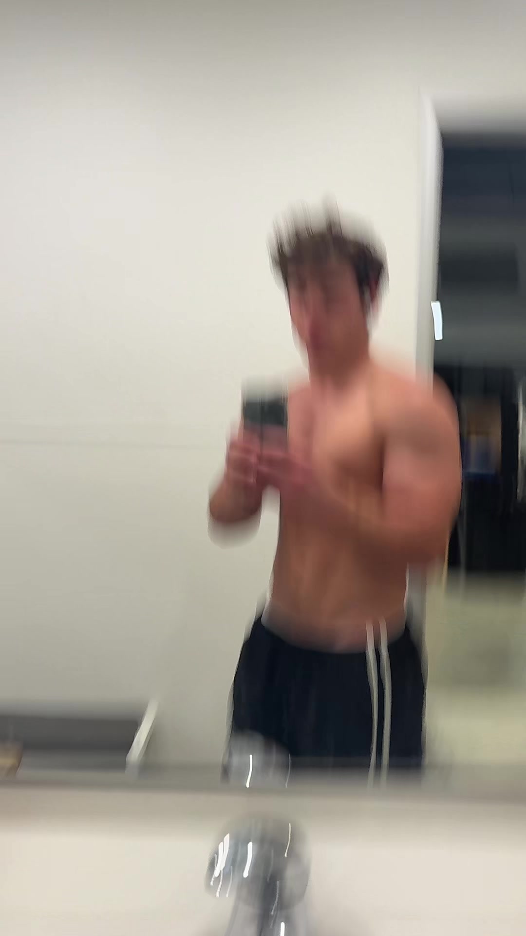 @ommy