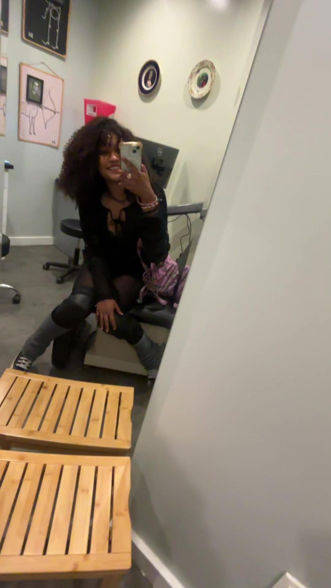 @Xoxoscrewyou (Pam)