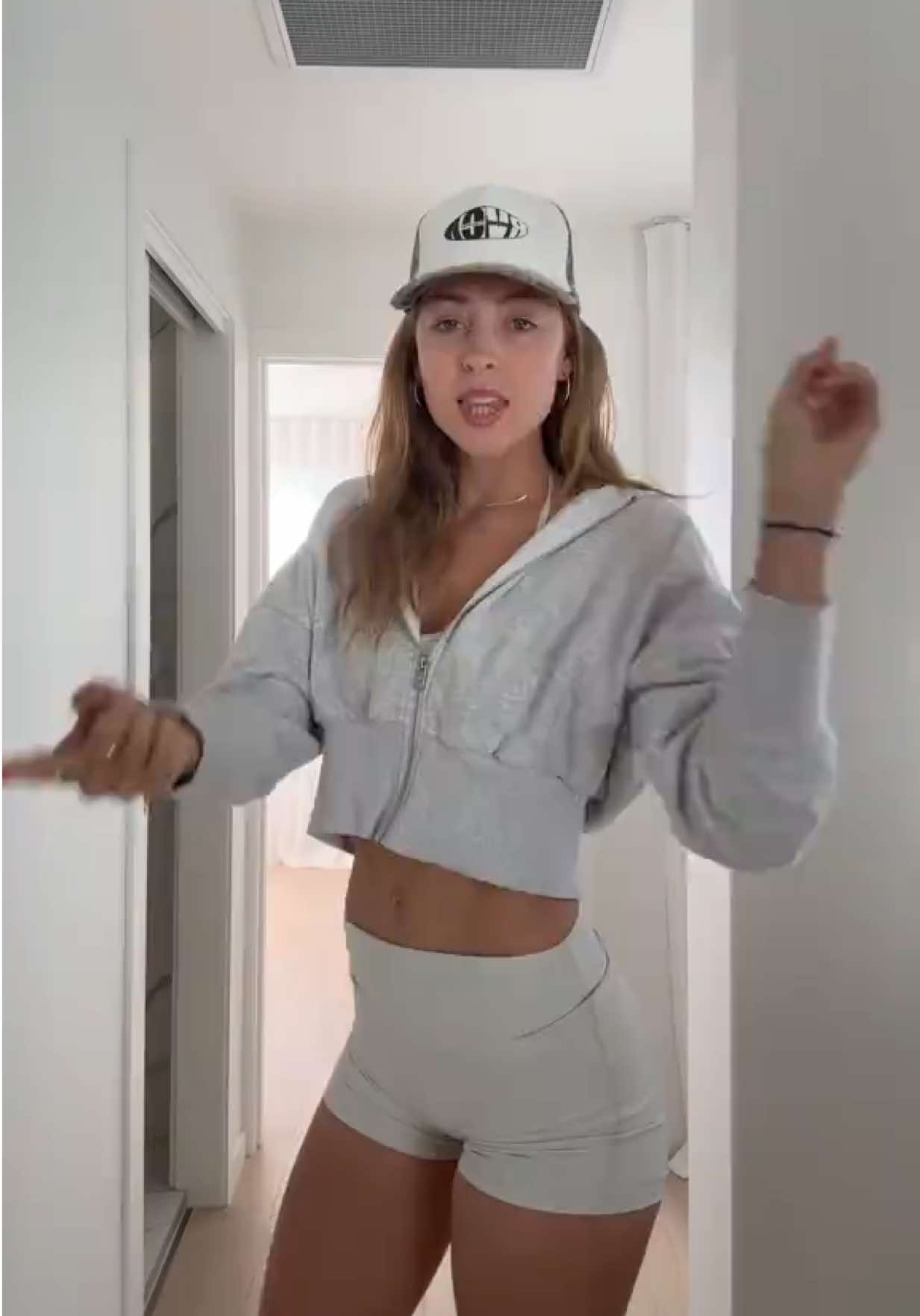 @Dippystbakerrr