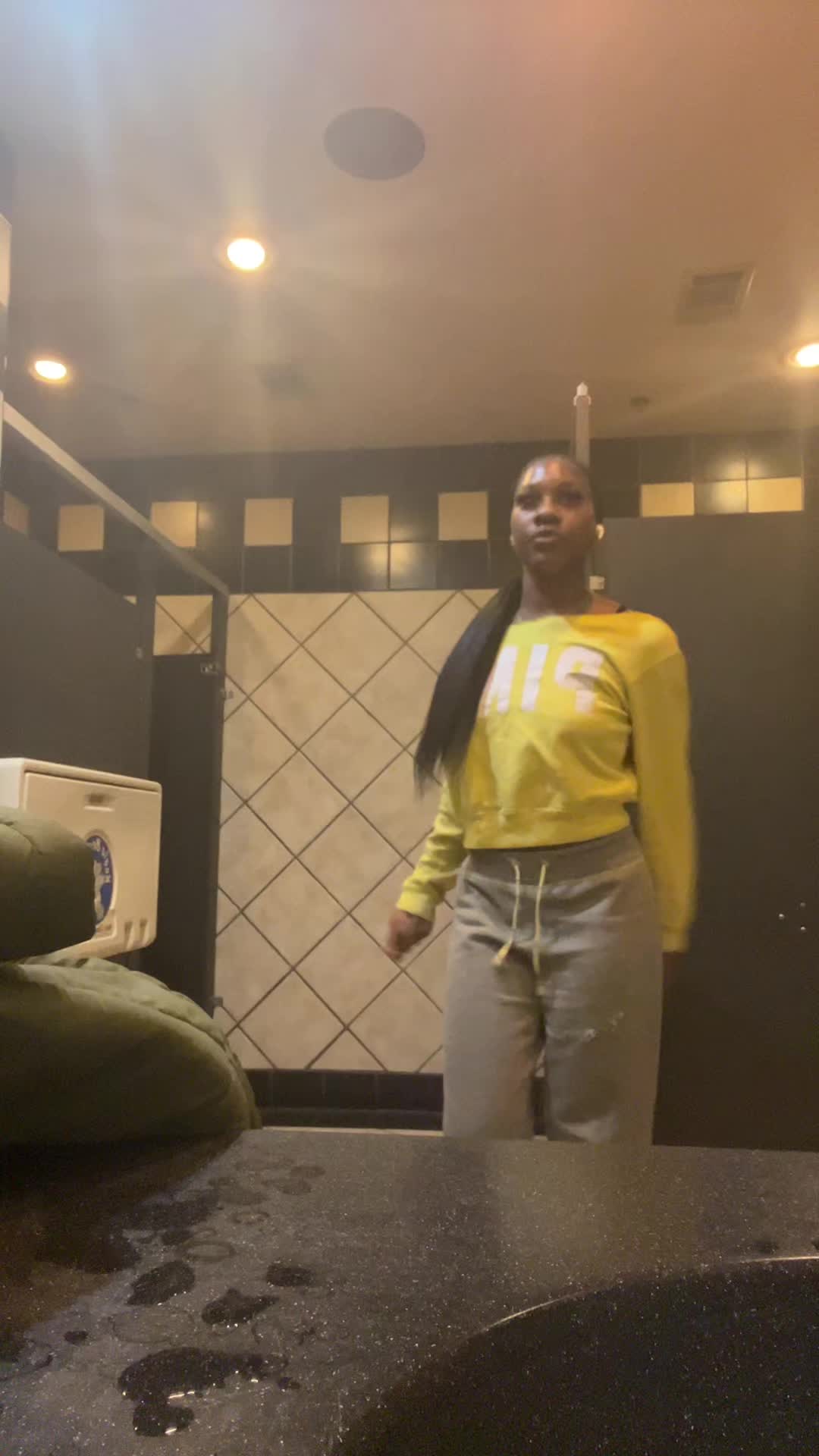 @awyc_spamm2