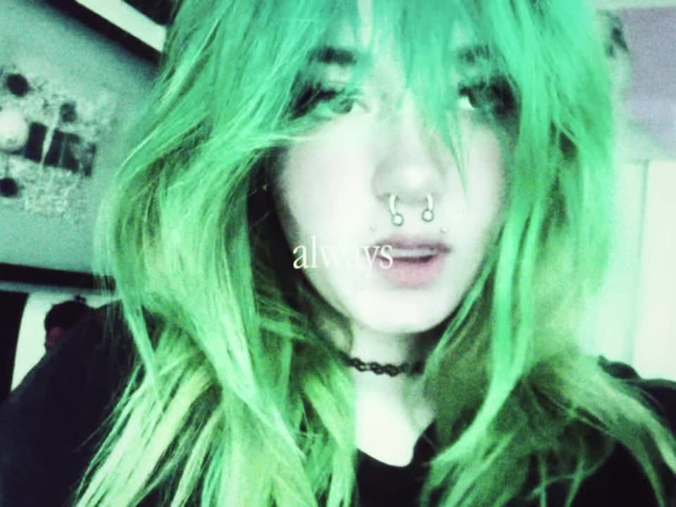 @↢𝔑𝔢𝔴𝔱𝔦𝔢↣