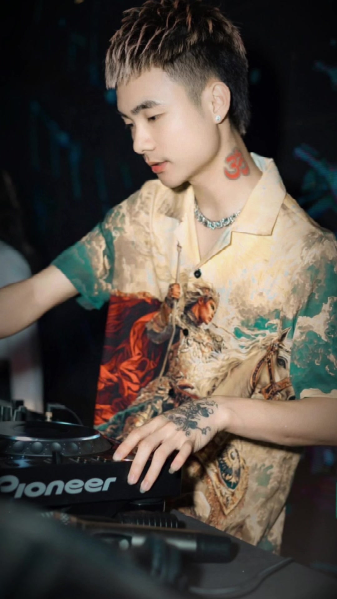 @DJ Billy