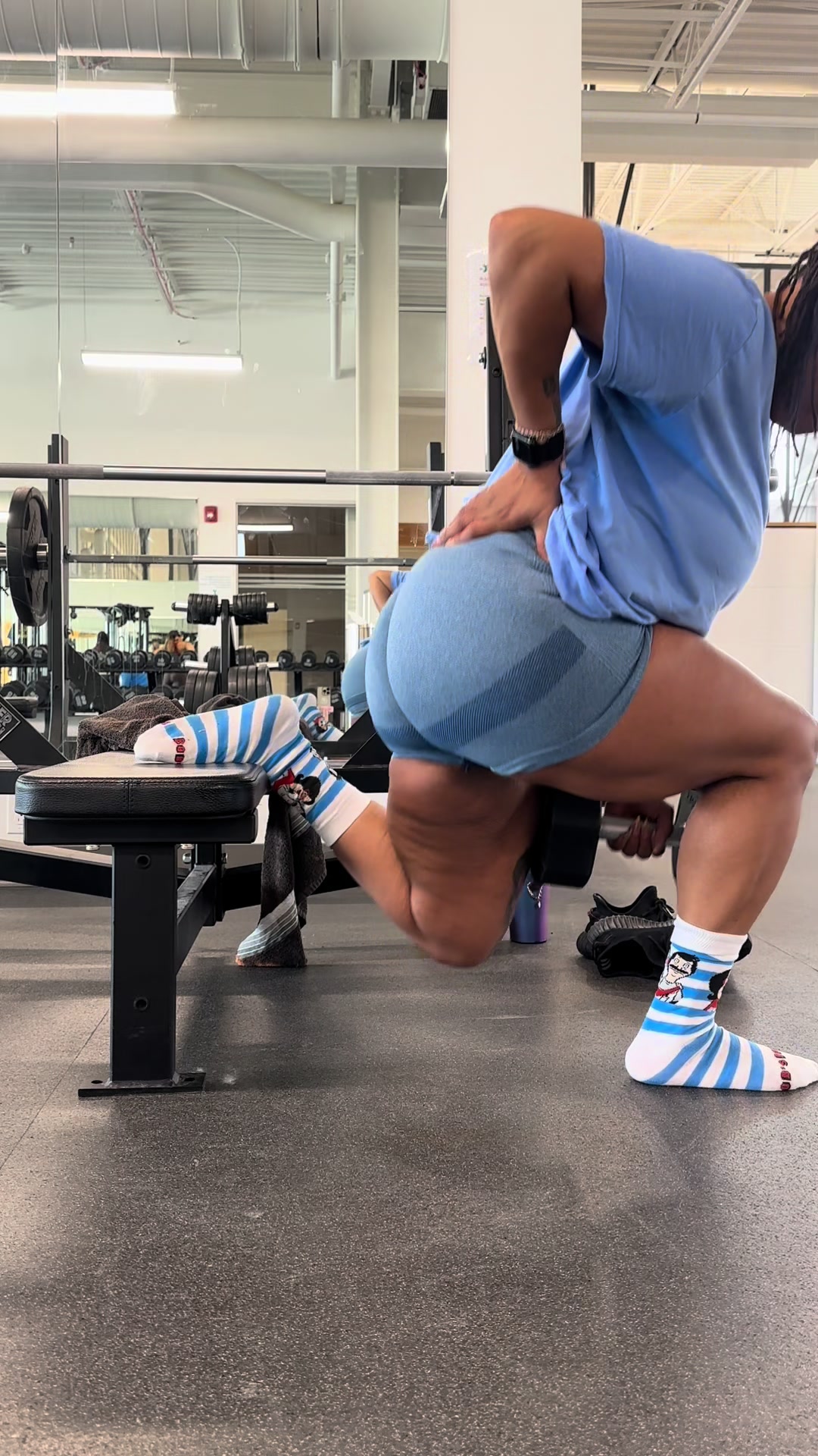 @GoldieApplebum805