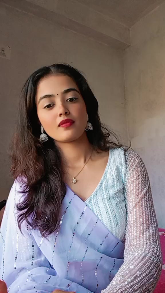 @Ashika🖤