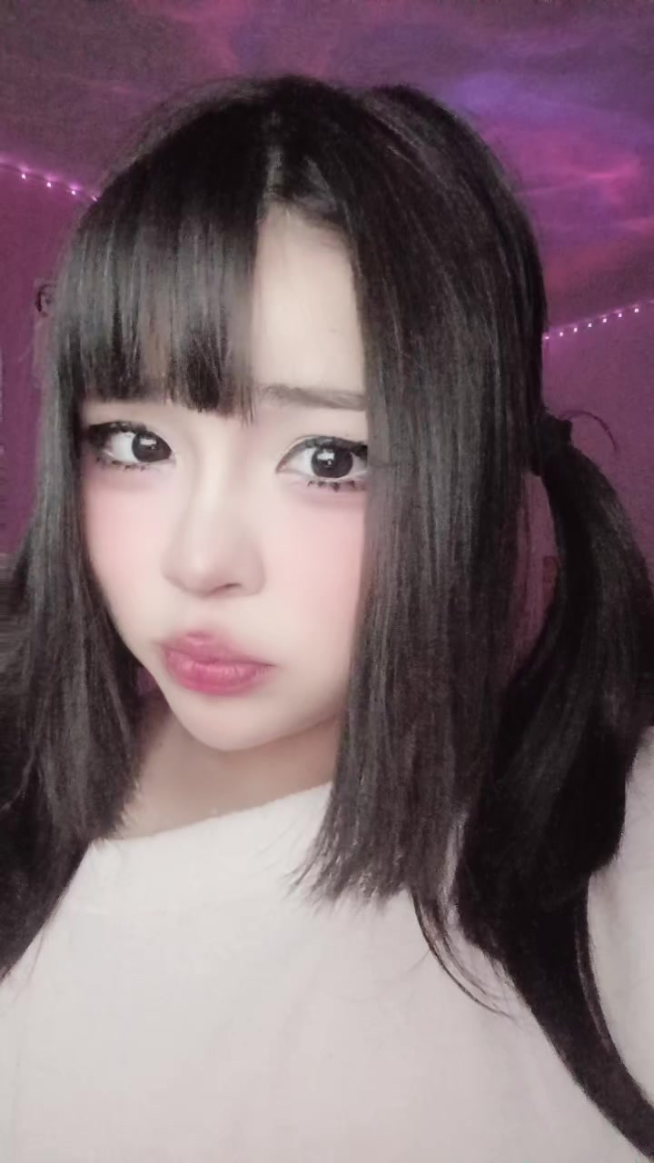@𐙚 . ݁₊ 𝓐𝑏𝑟𝑖𝑙🐱🌈