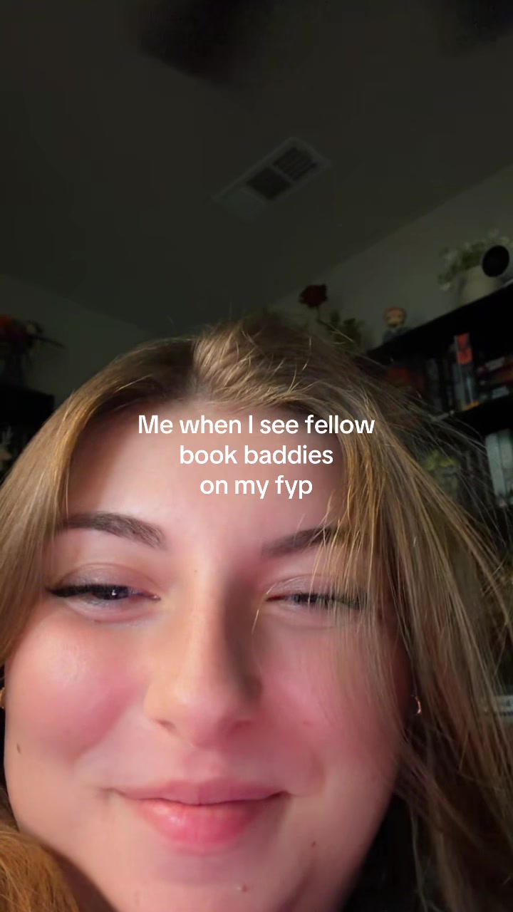 @Allie of Books🌷📖