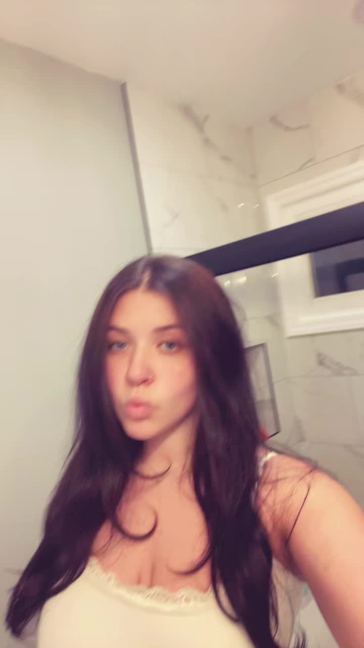 @mia avery