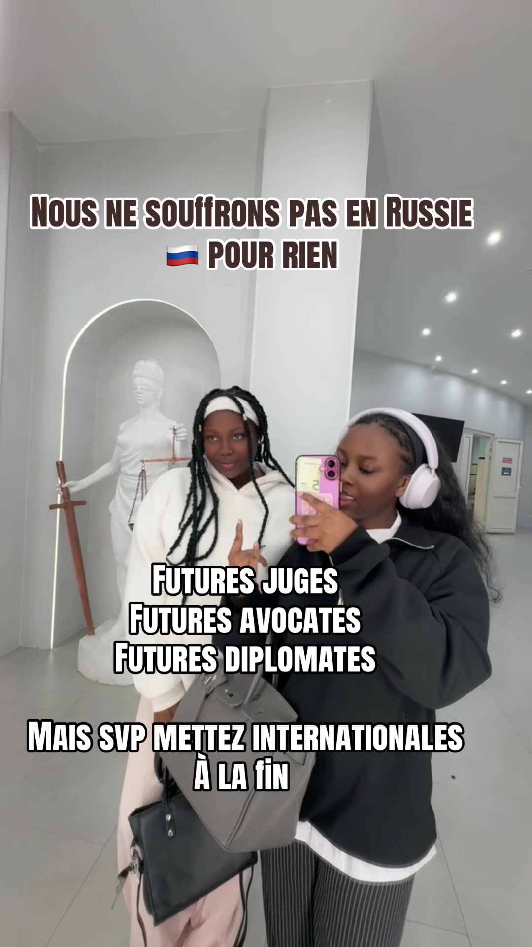 @𝓥𝓲𝓿𝓲𝓽𝓻𝓾𝓬𝓱𝓮🇨🇬🇷🇺