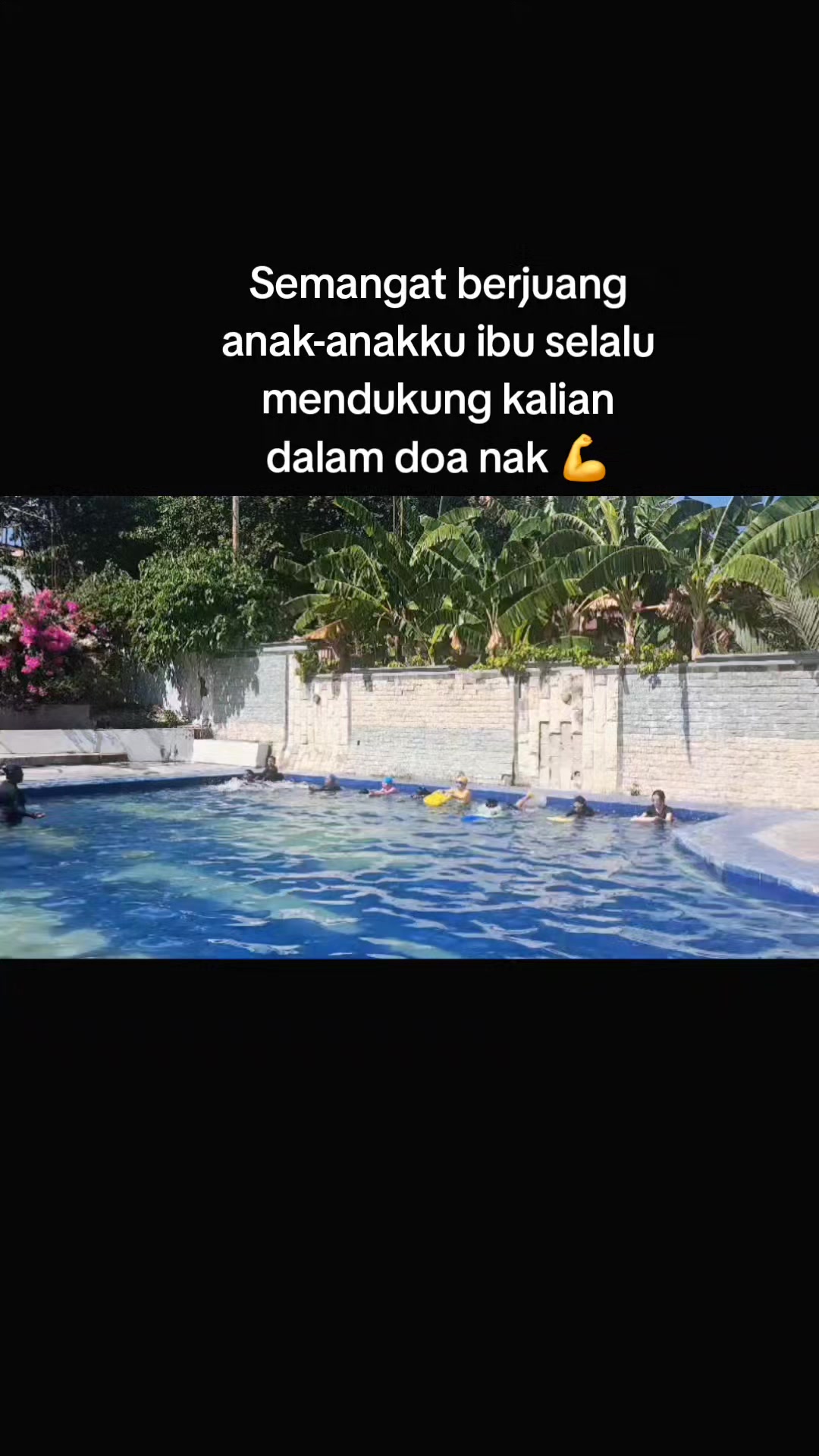@Ria swimming NTT