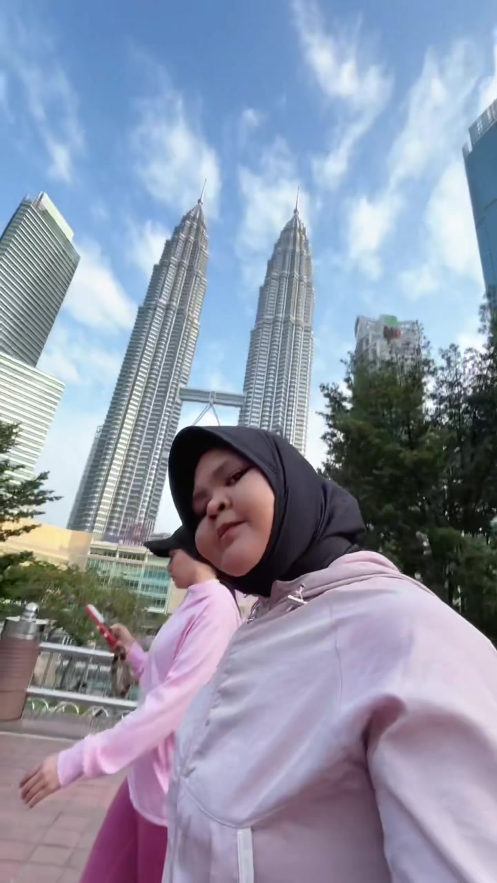 @Syazaliiii