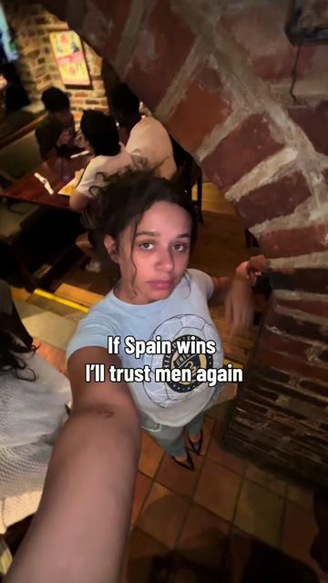 @atomicalexisclips