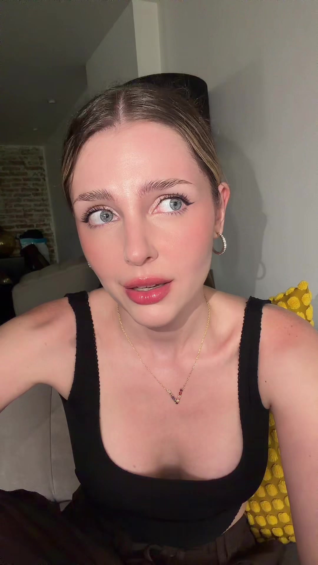 @Vika M