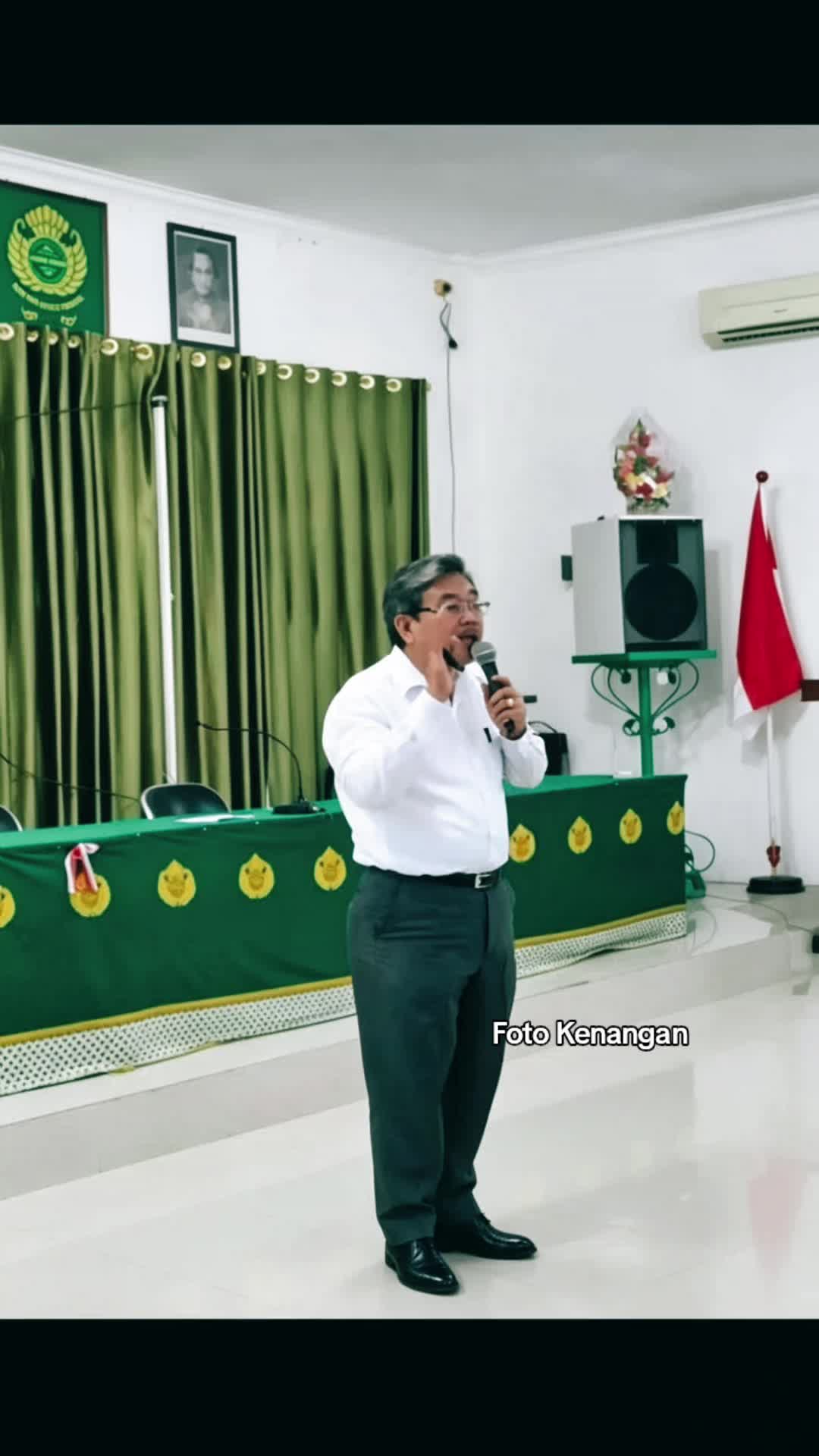 @Jhonni Panggabean, 16
