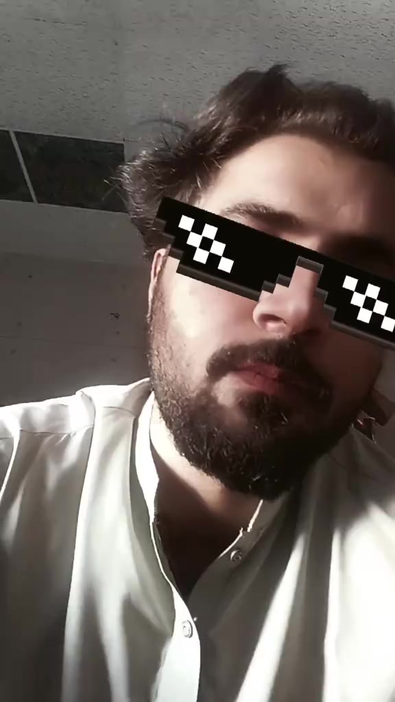 @Awiii10