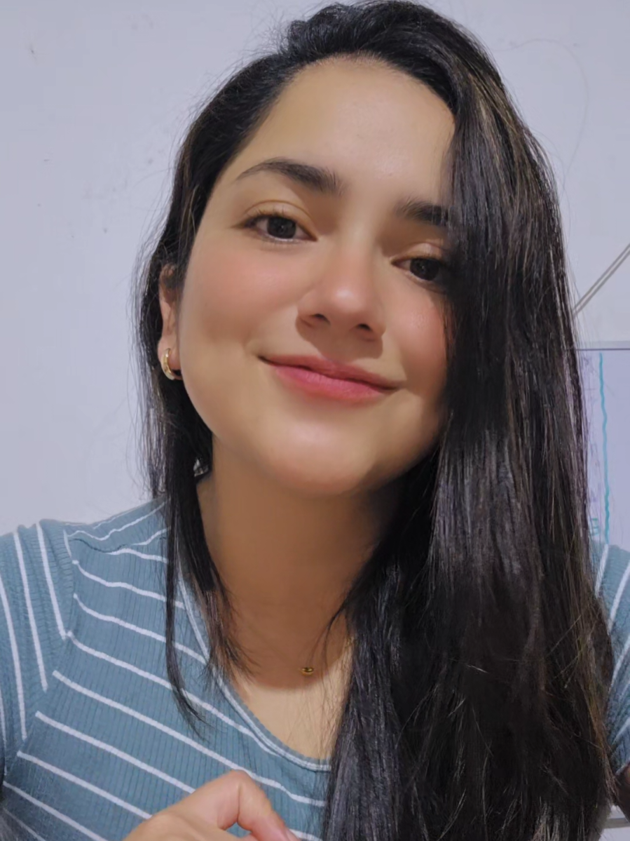 @Danae Stephany 🌻